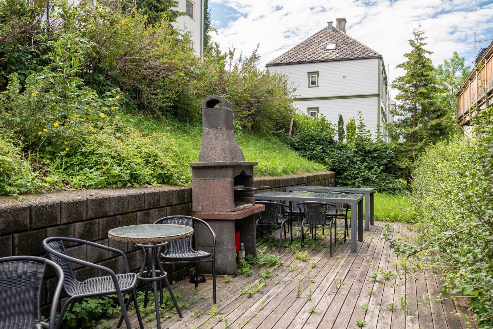 Felles uteområdet for beboerne i sameiet. Galleribilde