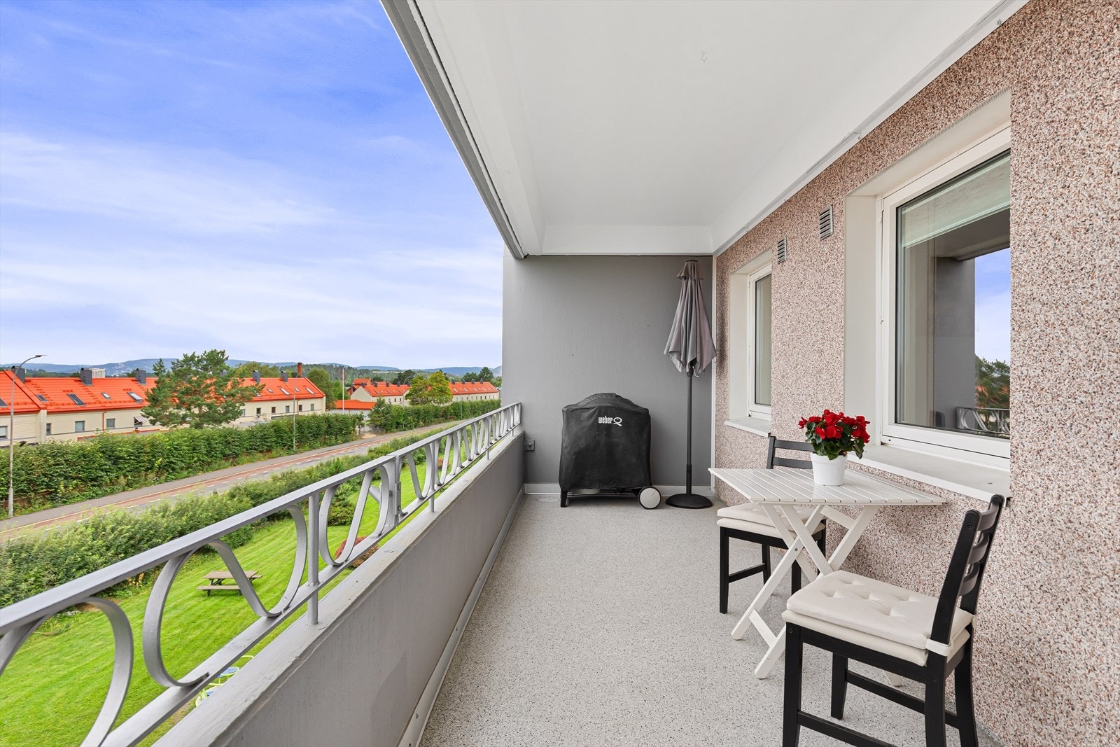 God plass til både grill og møbler. Galleribilde