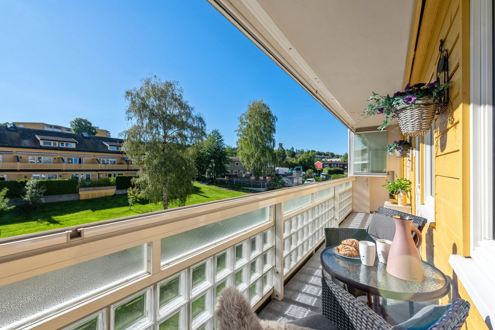 Som et fantastisk ekstra rom for store deler av året. Hva med tomatplanter eller urter som stelles til eget bruk. Galleribilde