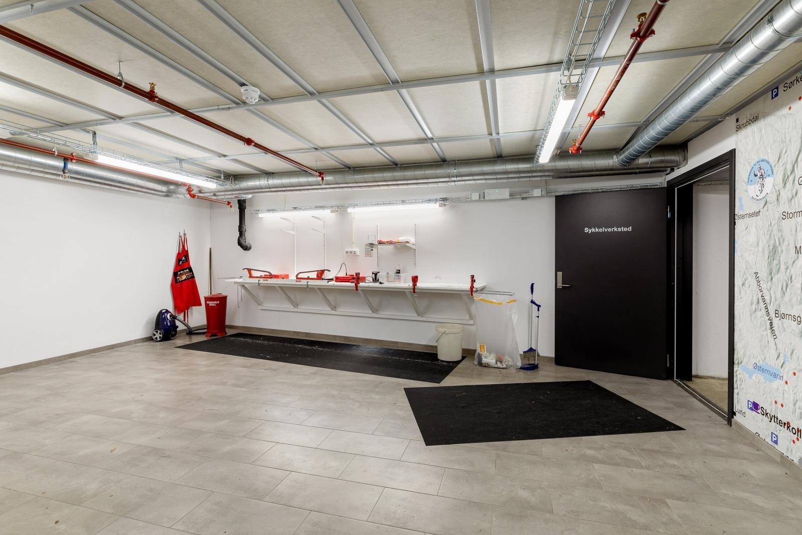 Felles smørebod. Galleribilde
