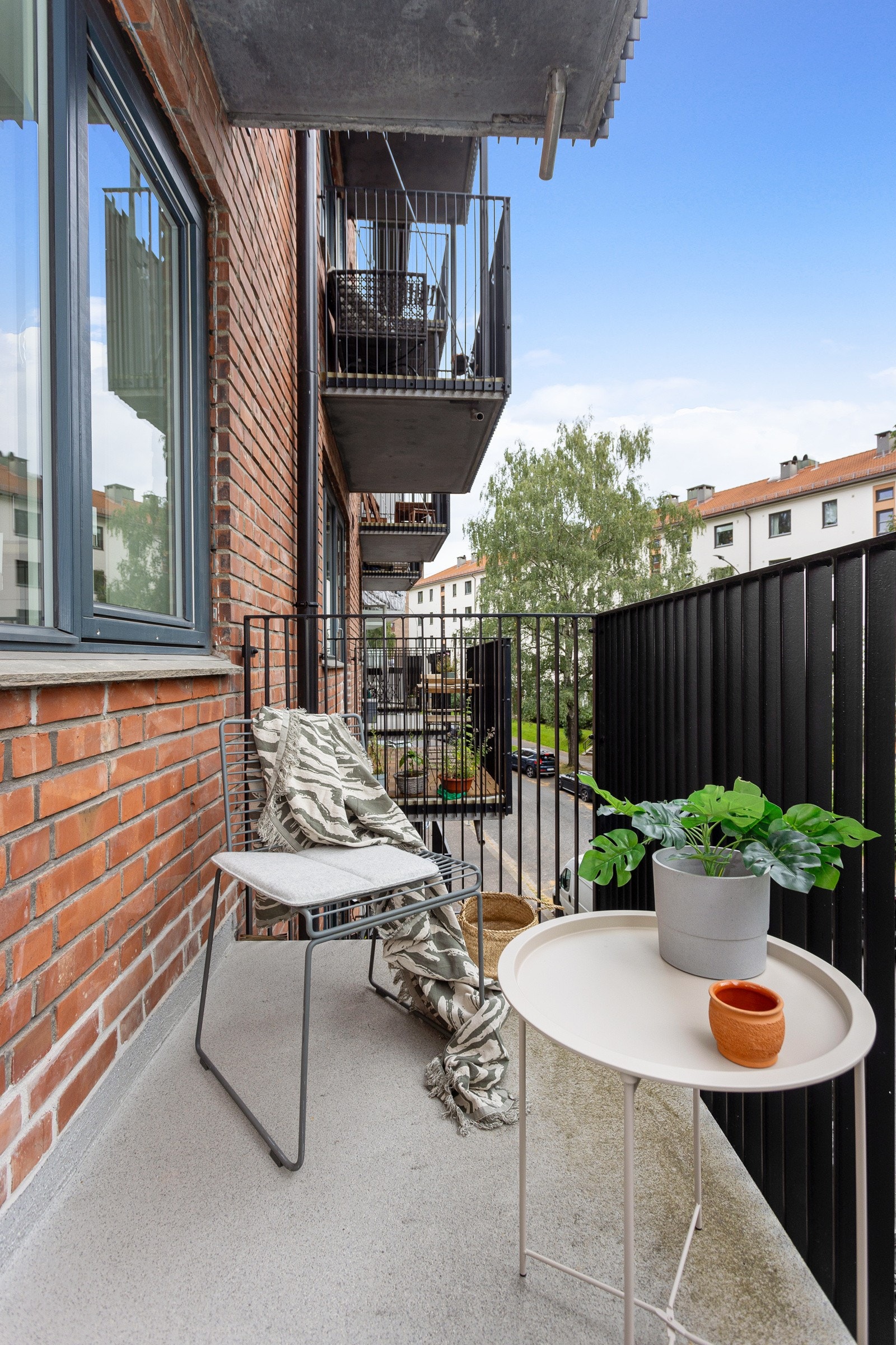 Fra stuen har du utgang til en flott sydøstvendt balkong på ca. 3m². Galleribilde