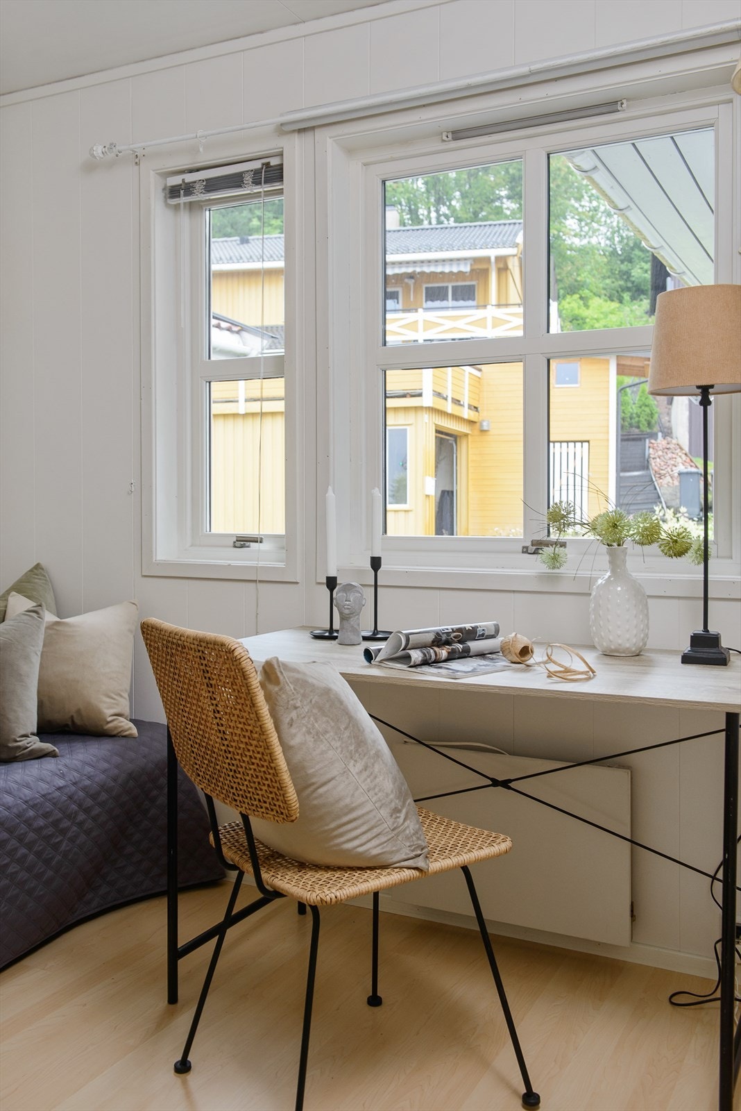 God størrelse på det andre soverommet også, og det kan fint møbleres med kontorpult. Galleribilde