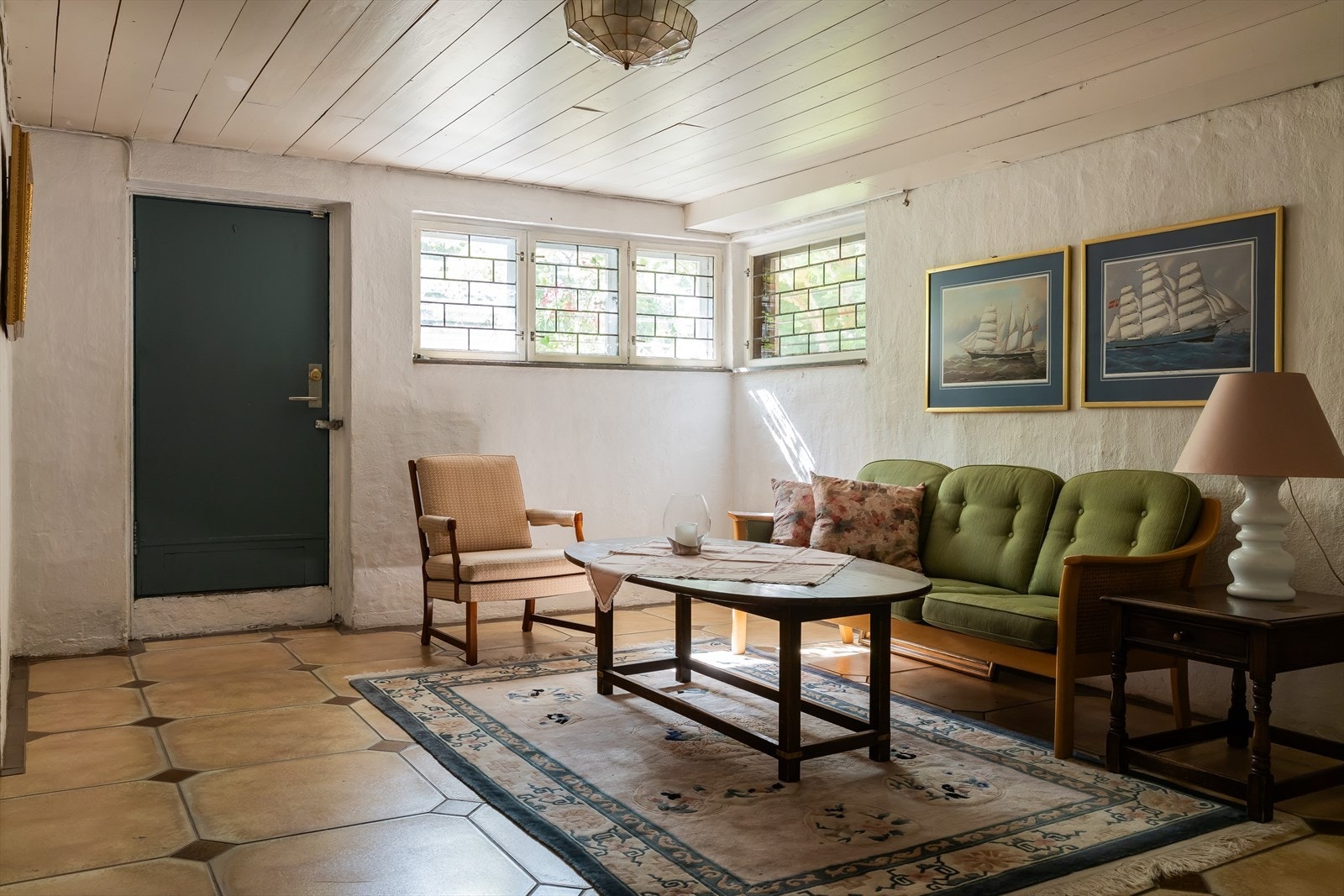 Egen inngang i kjeller Galleribilde