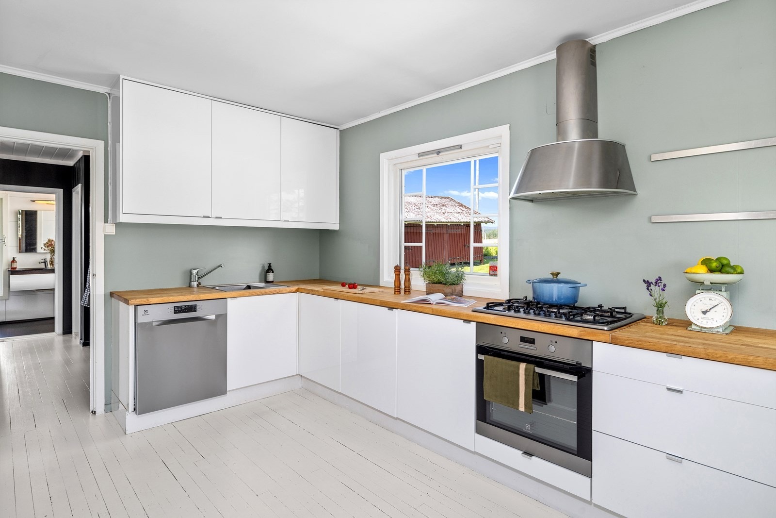 På kjøkkenet er det montert gass-koketopp. En veldig fin måte og tilberede mat på! Galleribilde