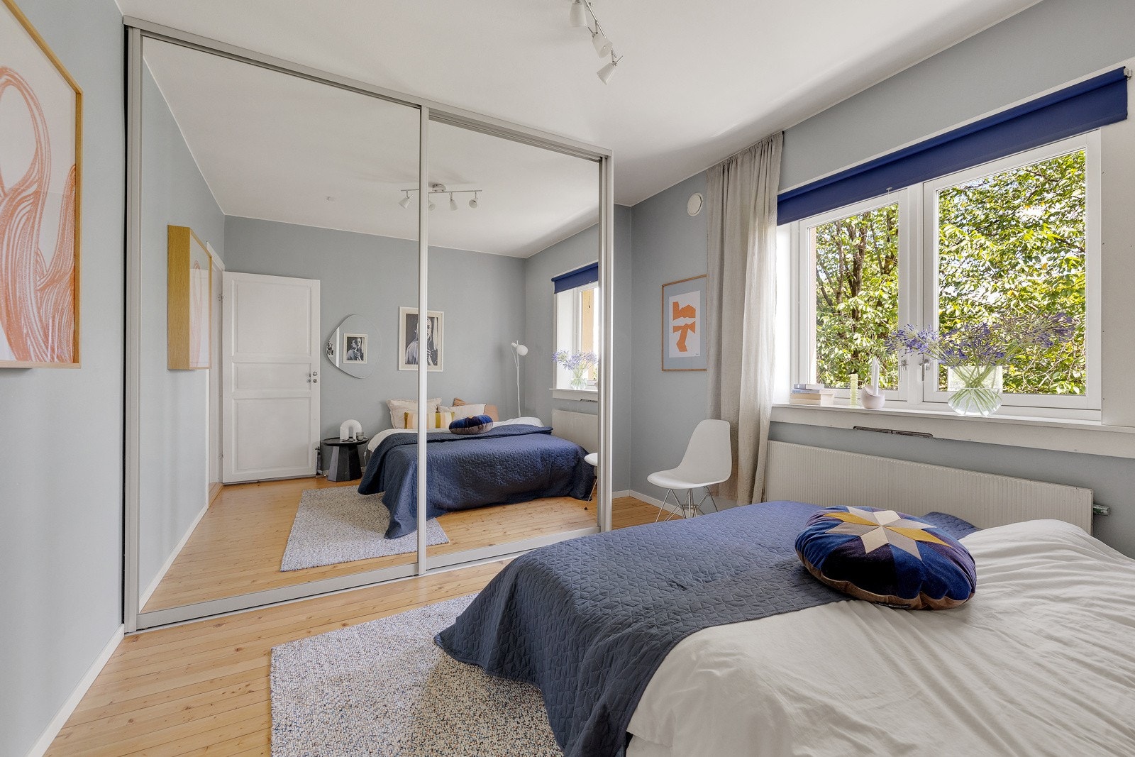 Soverommet vender ut mot trafikkstille område som gjør det enkelt å finne roen. Galleribilde