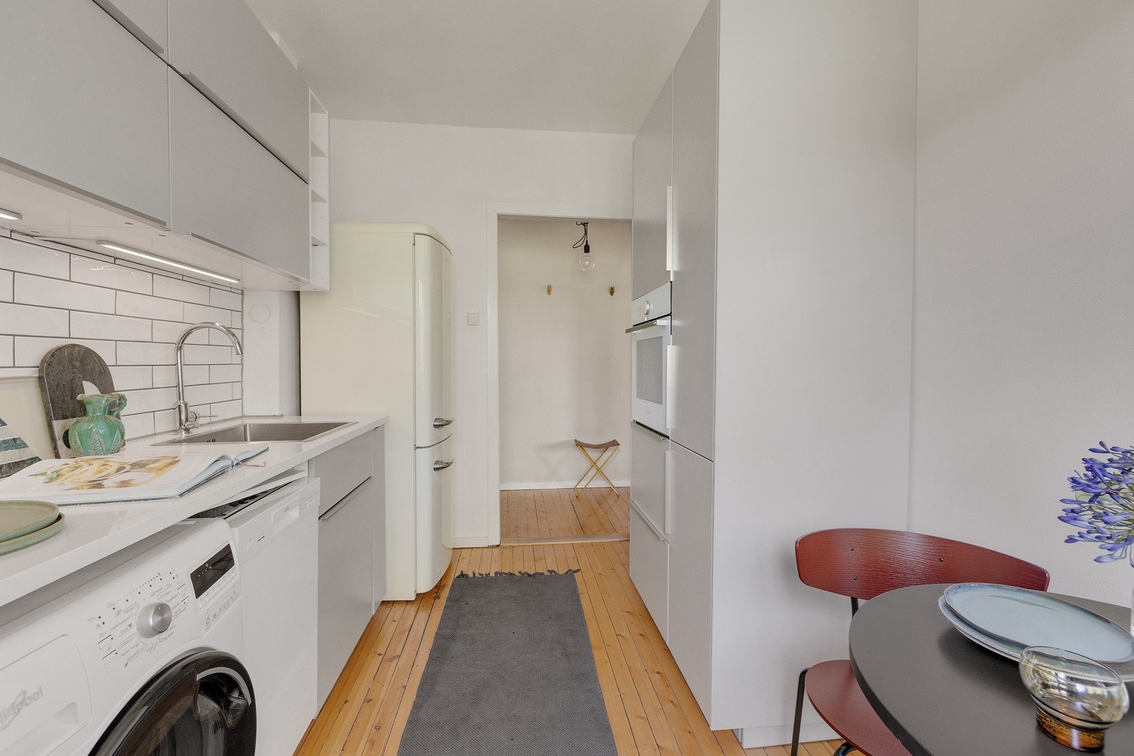 Kjøkkenet fremstår som velholdt og holder en god standard. Galleribilde