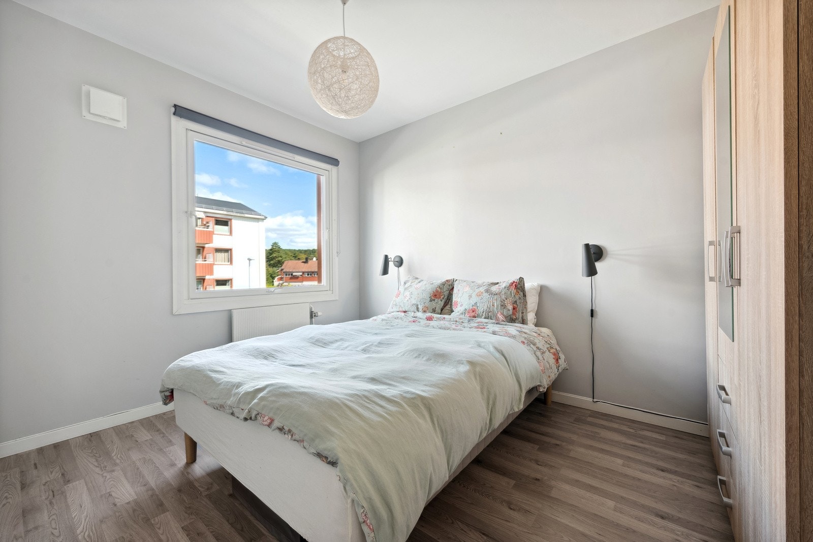 Hovedsoverom med plass til dobbeltseng. Galleribilde