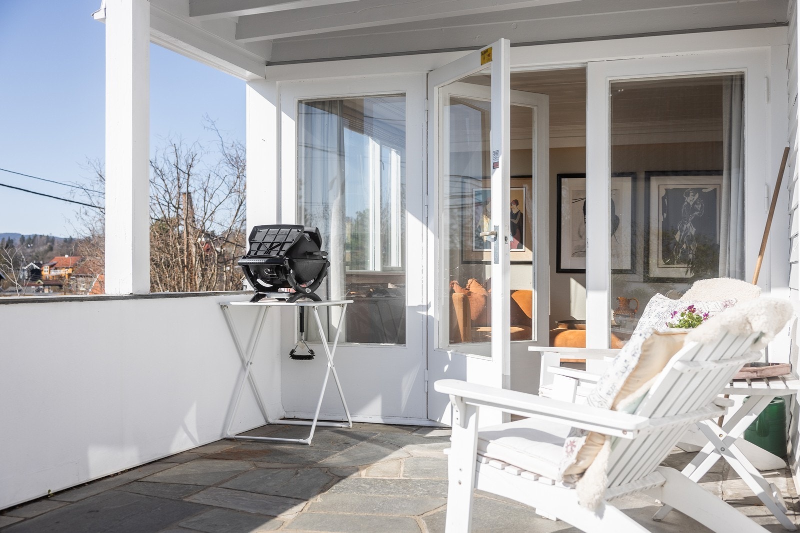 Huset har en gjennomgående god teknisk standard og det er gjort flere vedlikeholdsarbeider her det siste året Galleribilde