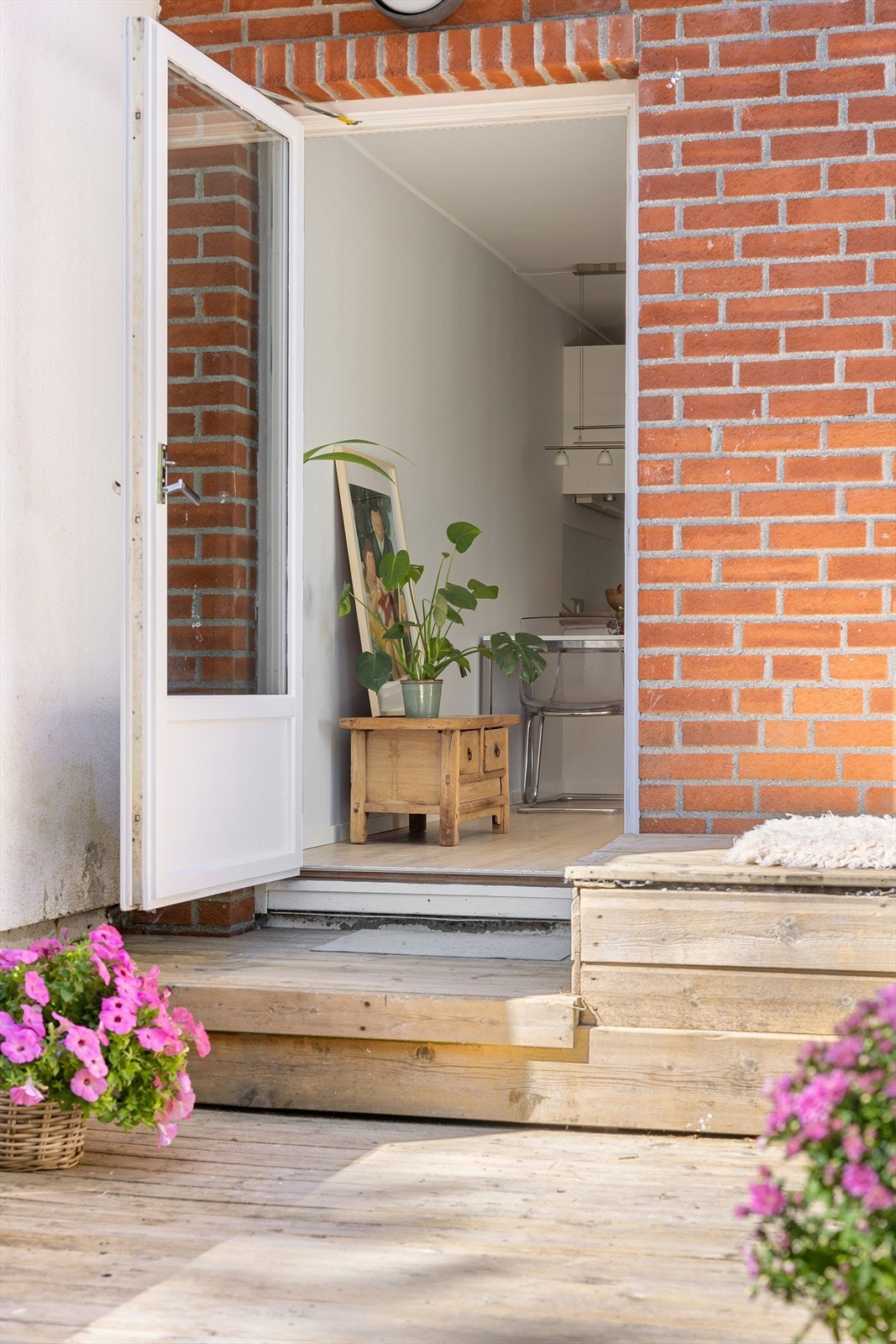 Leiligheten er nylig helsparklet og nymalt og er klar for ny eier. Galleribilde