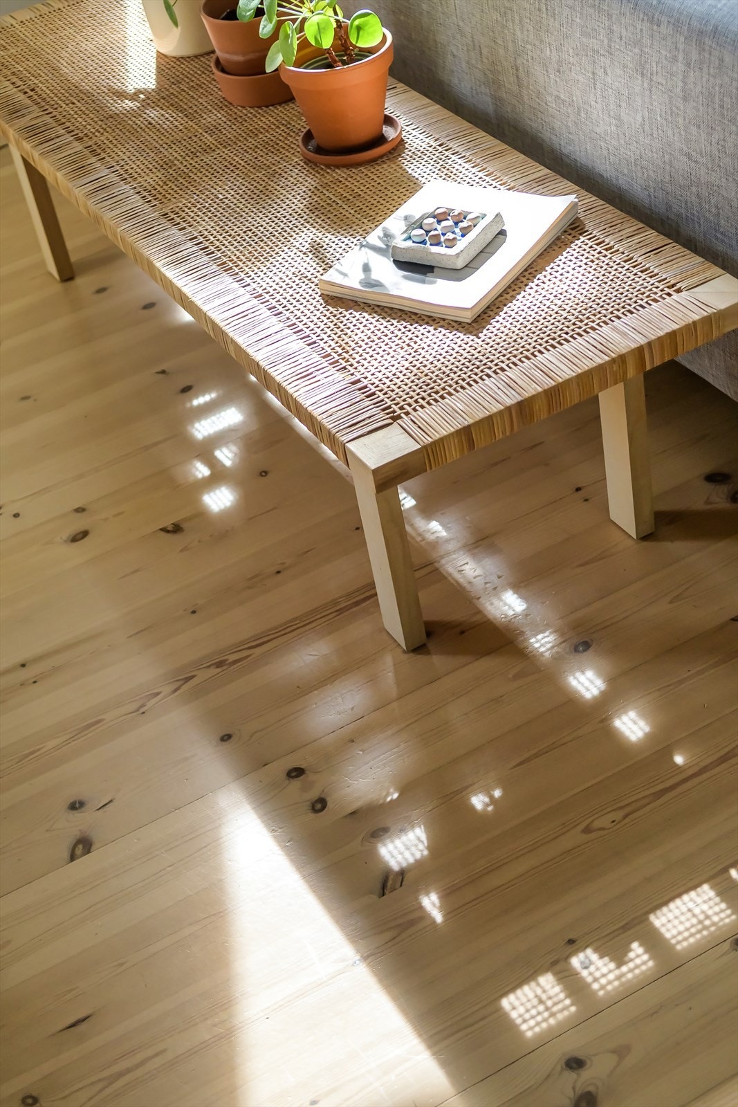 Nydelige tregulv i overetasjen av leiligheten Galleribilde