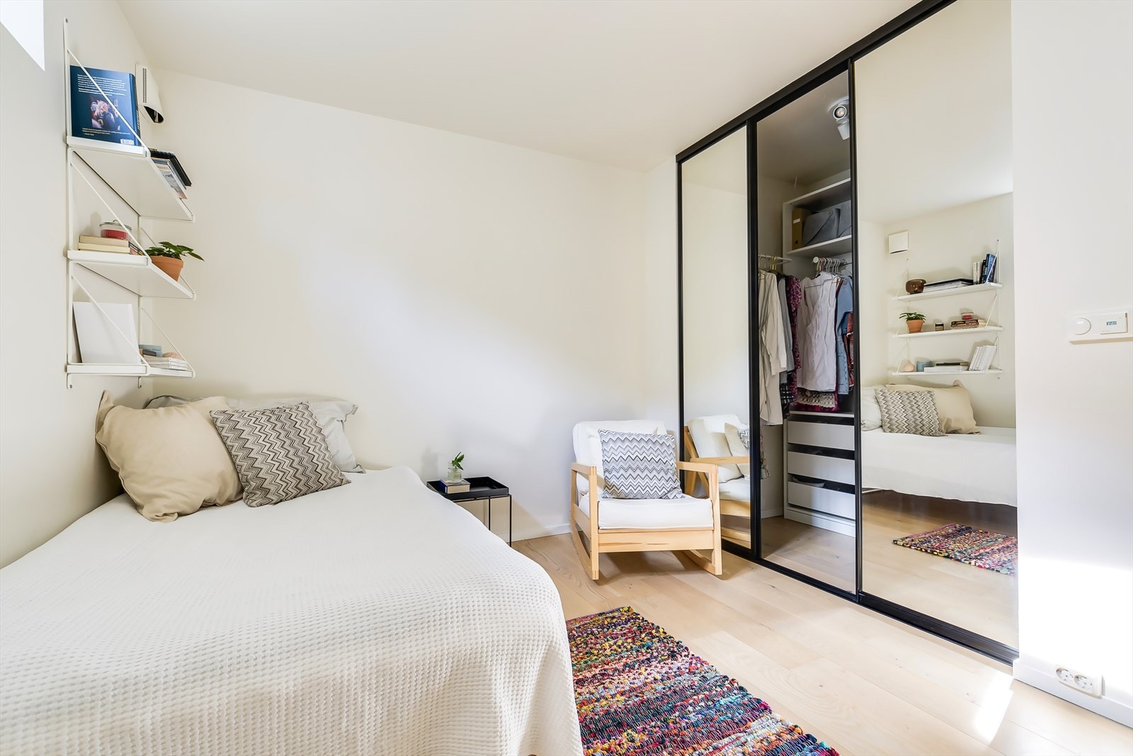 Soverommene i underetasjen ble malt i 2024. Galleribilde