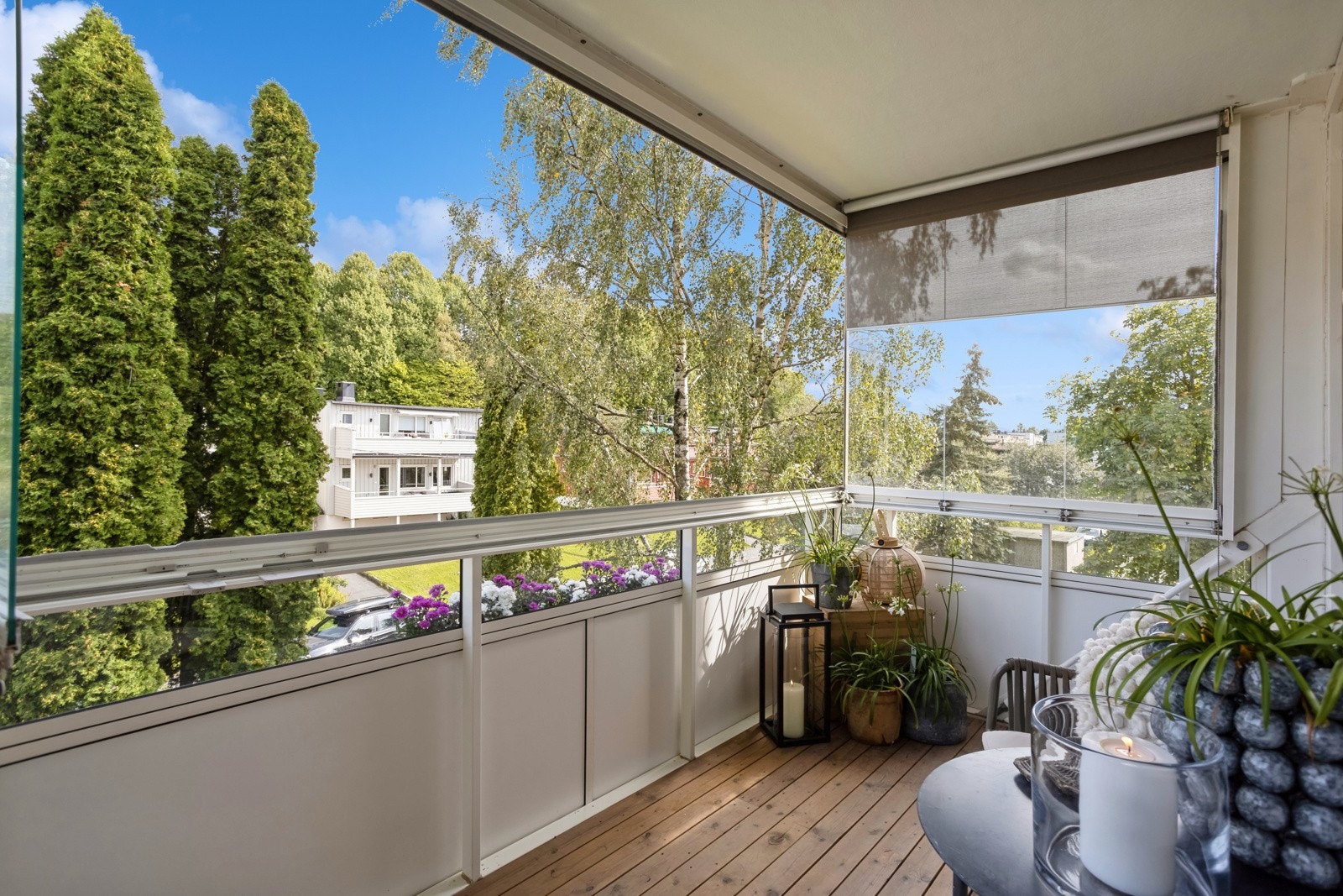 Overbygd balkong av god størrelse. Galleribilde