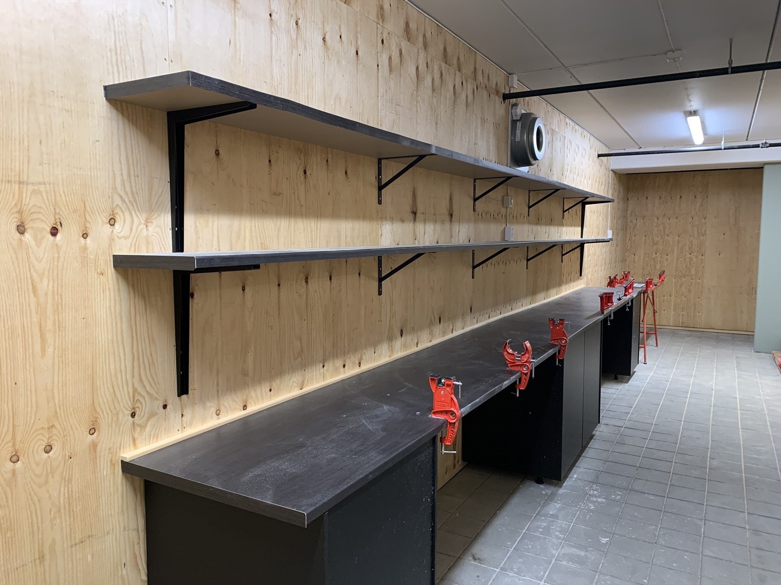 Felles, innredet smørebord for beboerne Galleribilde