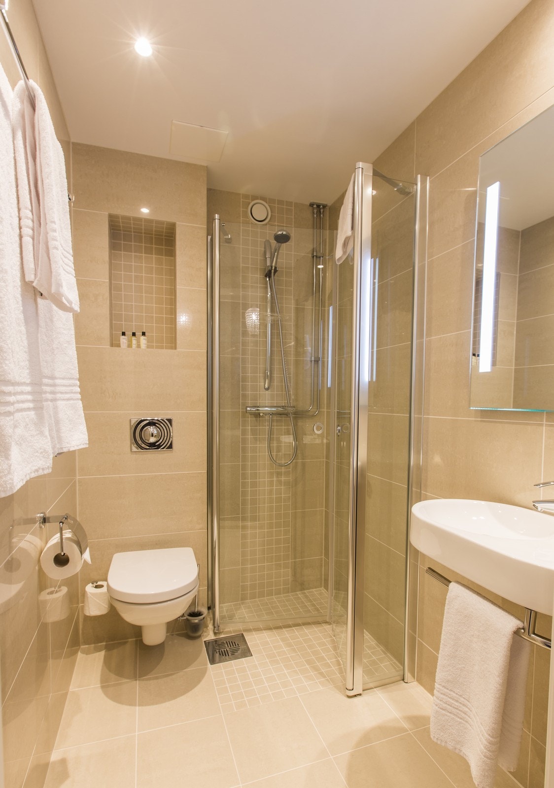 Bad med varmekabler. Galleribilde