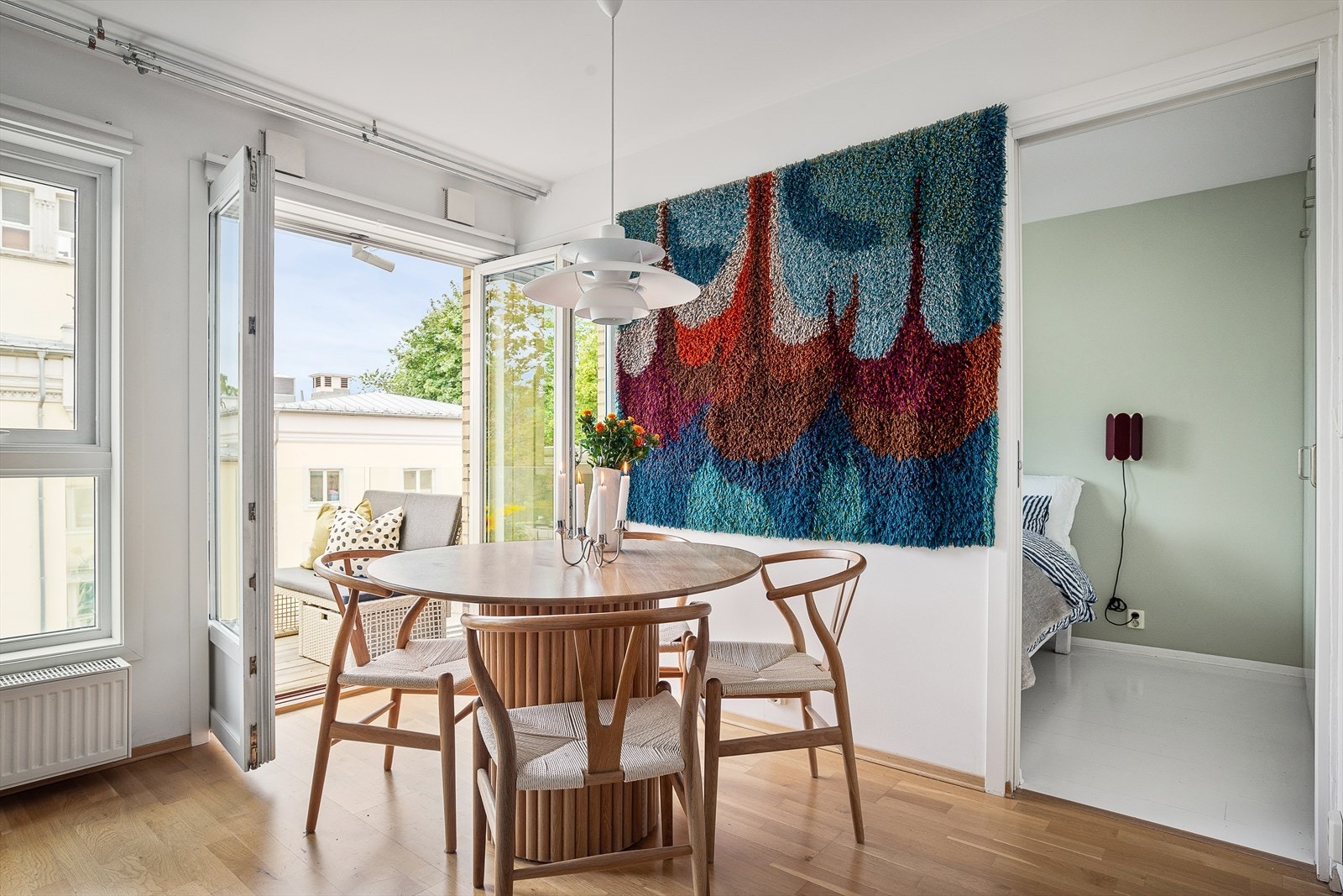 Velkommen til Normannsgata 4, presentert av Alexander Svendsen. Galleribilde