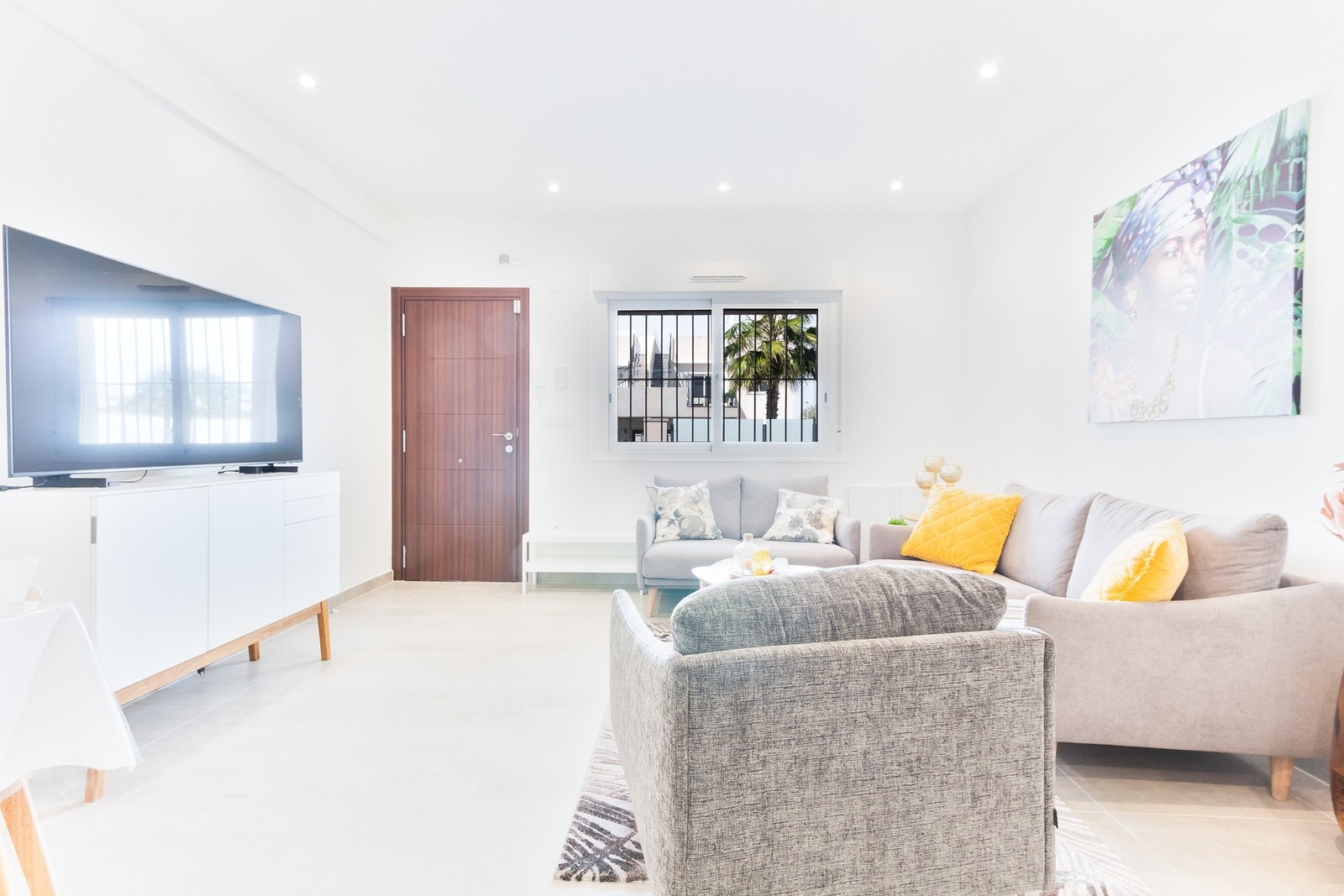 Spaniamegler1 har eget advokatkontor som sikrer kjøpsprosessen Galleribilde