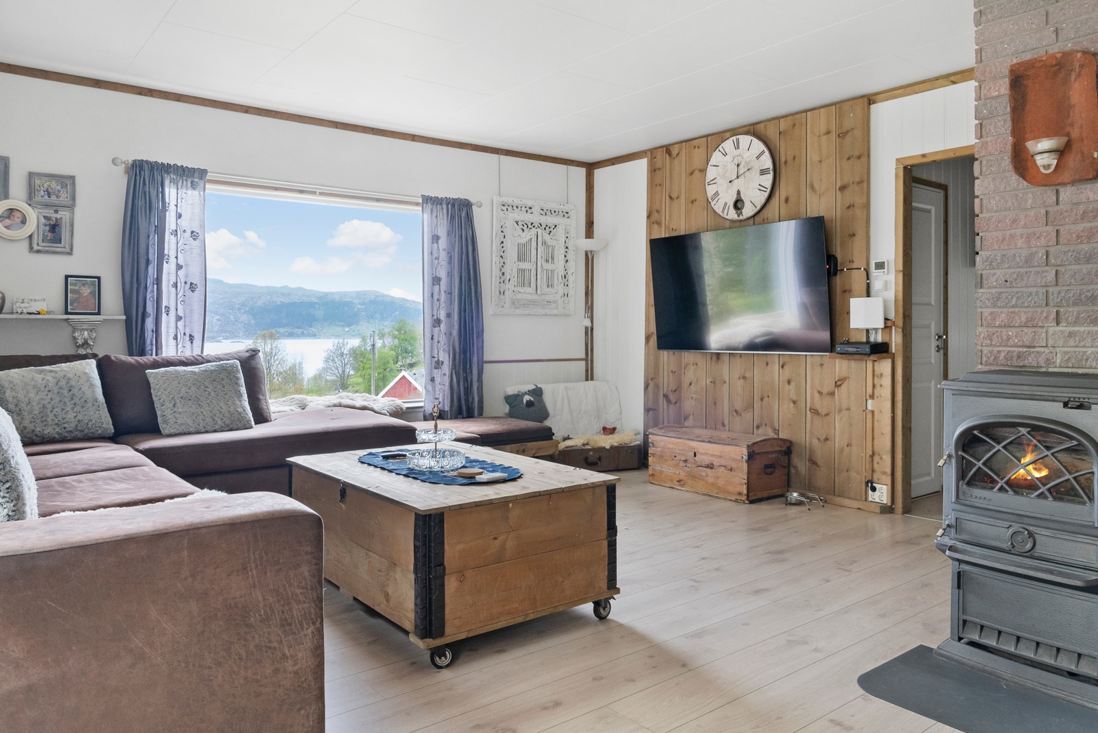 Vedovnen gir god stemning i stuen. Galleribilde