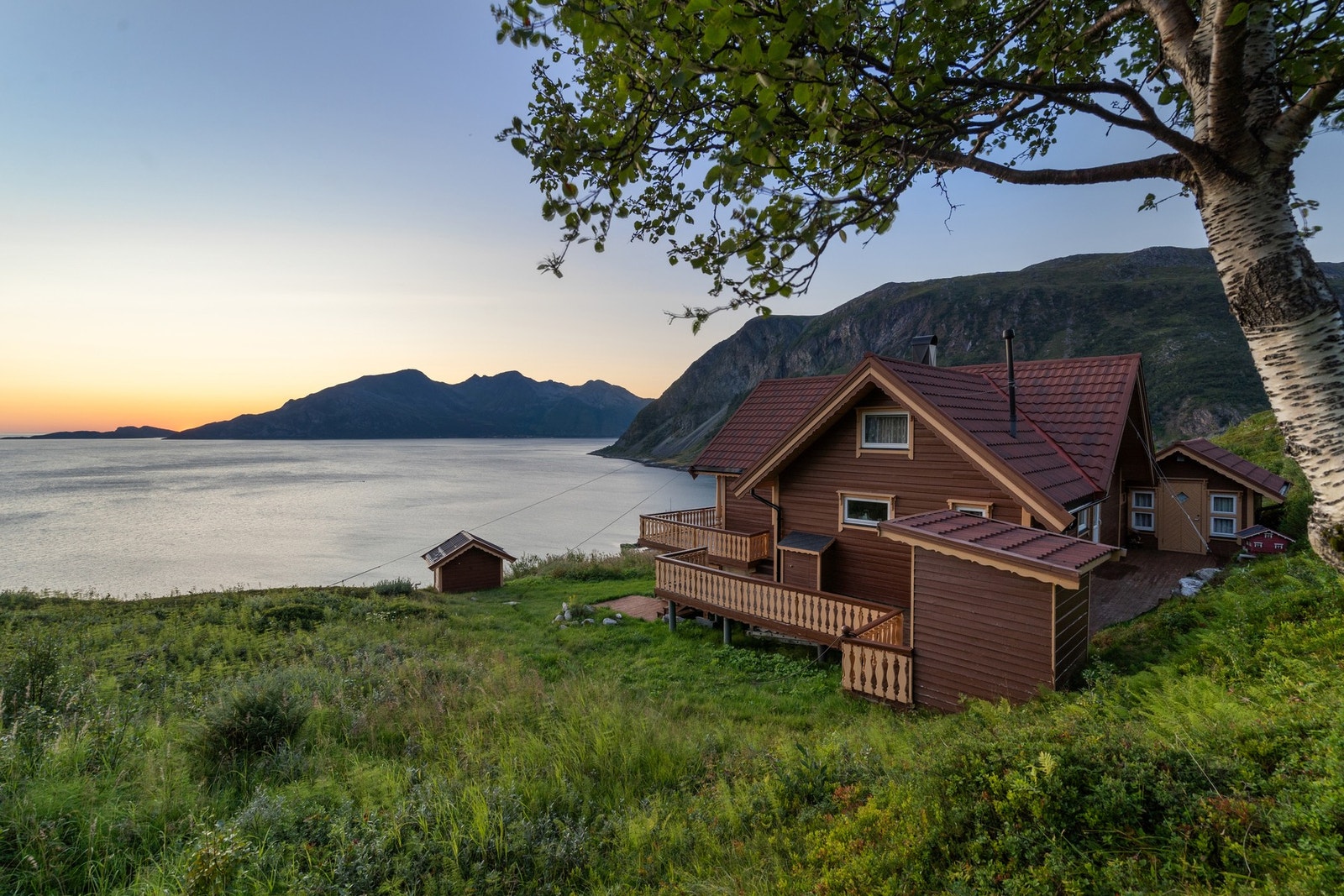 Velkommen til Bårdsvikvegen 632. Her presentert av Ruben Olsen v/Eiendomsmegler1. Galleribilde