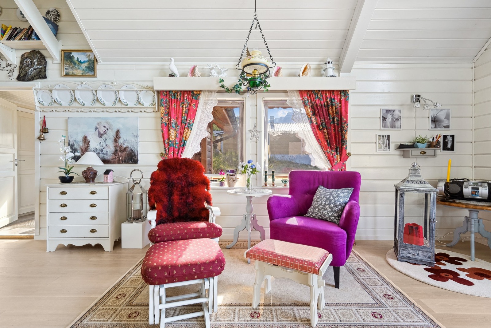 Her får du flere sittegrupper og møbleringsmuligheter. Galleribilde