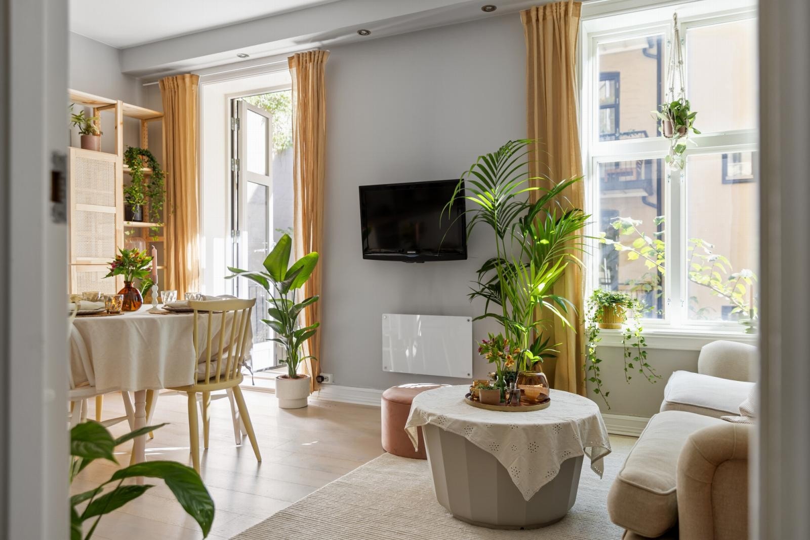 Kombinasjonen mellom det klassiske og moderne gir solid inntrykk. Galleribilde