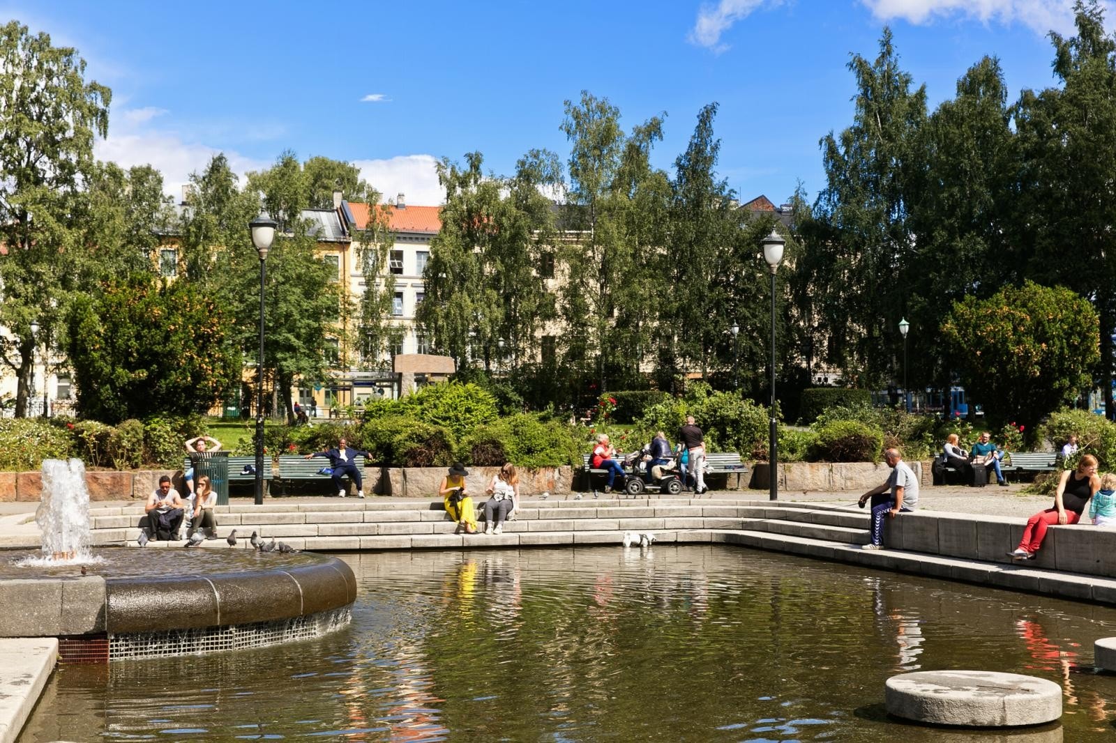 Fra Birkelunden har man tilgang til både park og kollektivmuligheter. Galleribilde
