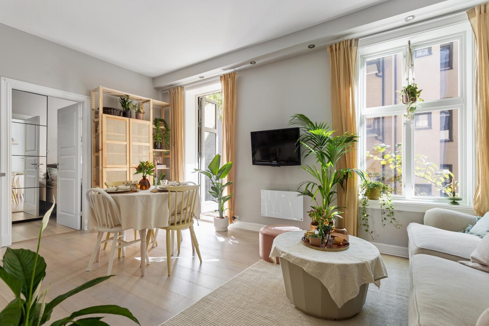 Velkommen til Hesselbergs gate 6B! Boligen presenteres av Eiendomsmegler MNEF Katrine Solvåg v/Schala & Partners Galleribilde