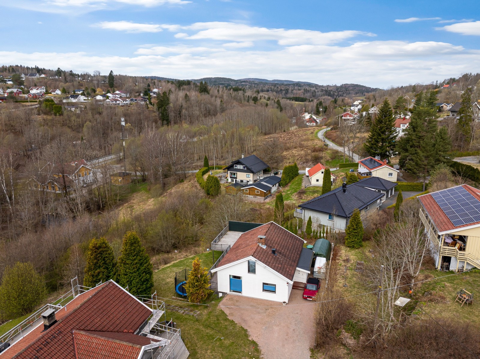 Flott beliggenhat sentralt i Åros. Kort vei til skolen. Galleribilde