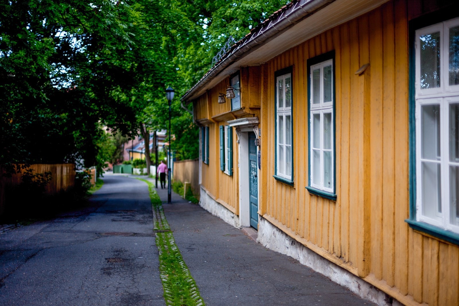 Historiske bygninger og nydelige gåturer langs trehusene i Maridalsveien. Galleribilde