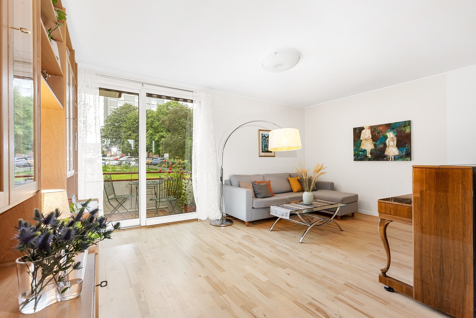 Velkommen på visning til Rugveien 73 presentert av Elnaz Ershadi v/EiendomsMegler 1 Sandvika ! Galleribilde