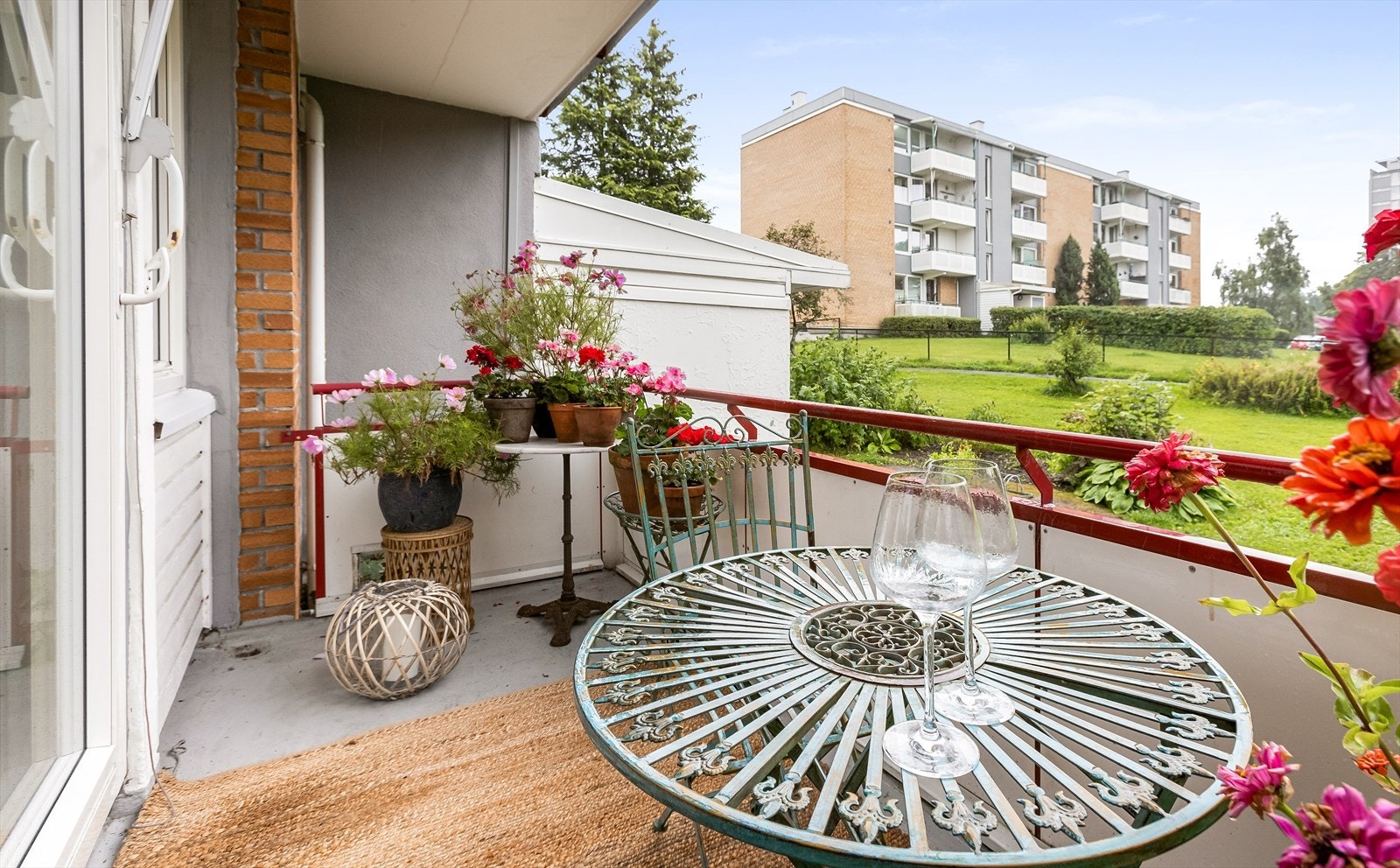 Fra stuen har du adgang til en trivelig balkong. Galleribilde