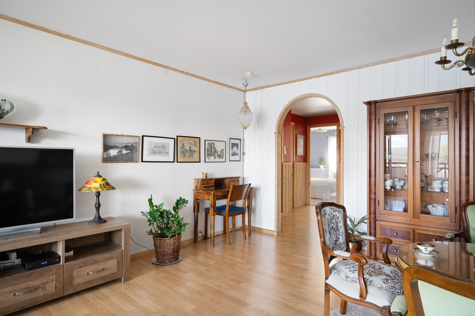 Leiligheten har en gjennomgående planløsning. Galleribilde