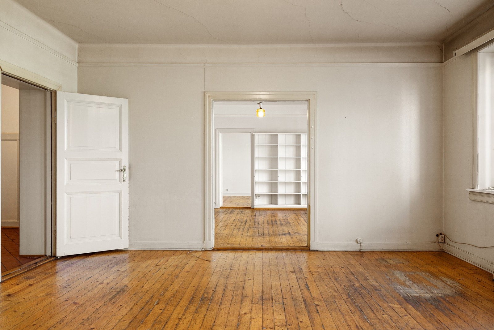 Tre store rom på rekke åpner for gode muligheter for alternative romløsninger. Galleribilde