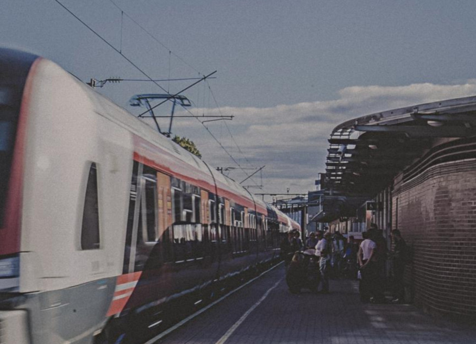 Det er kort gangavstand til jernbanestasjonen Galleribilde