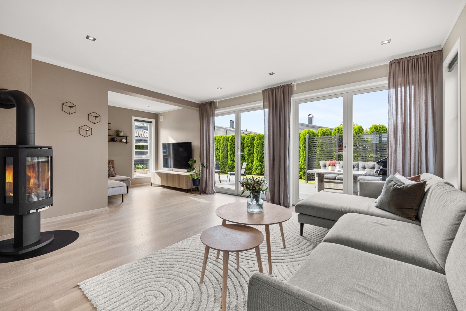 Stuen lar seg enkelt møblere i flere ulike soner Galleribilde