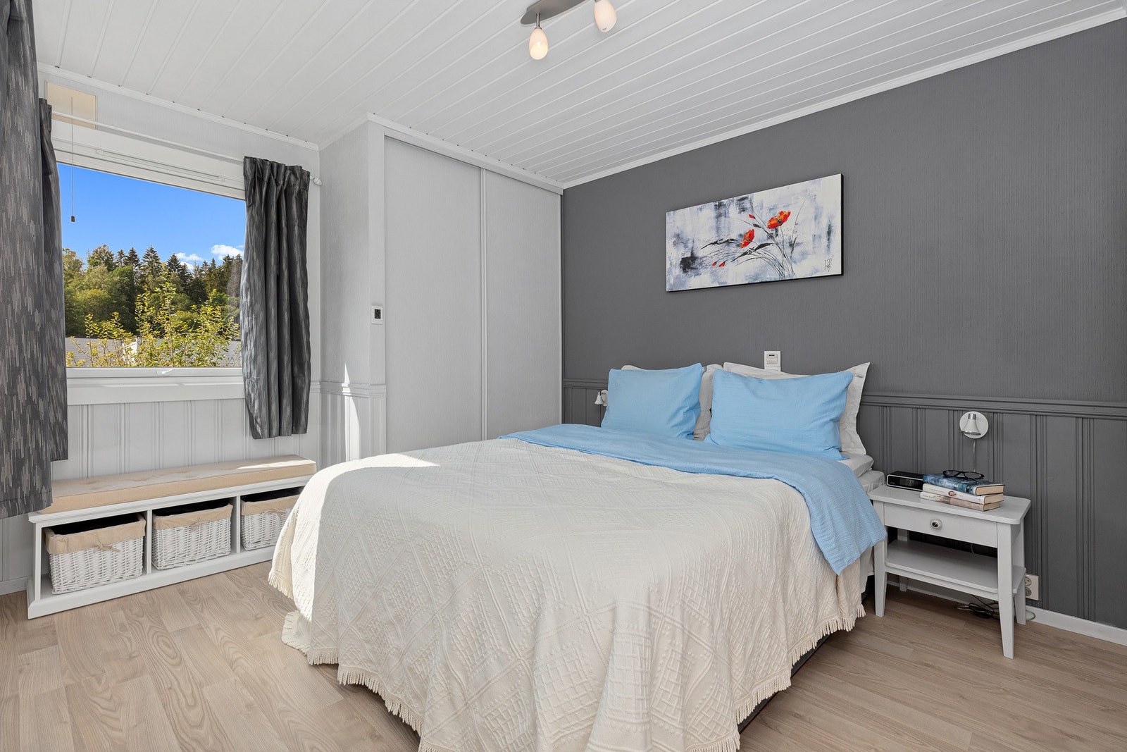 Pent soverom 2 med skapplass. Galleribilde