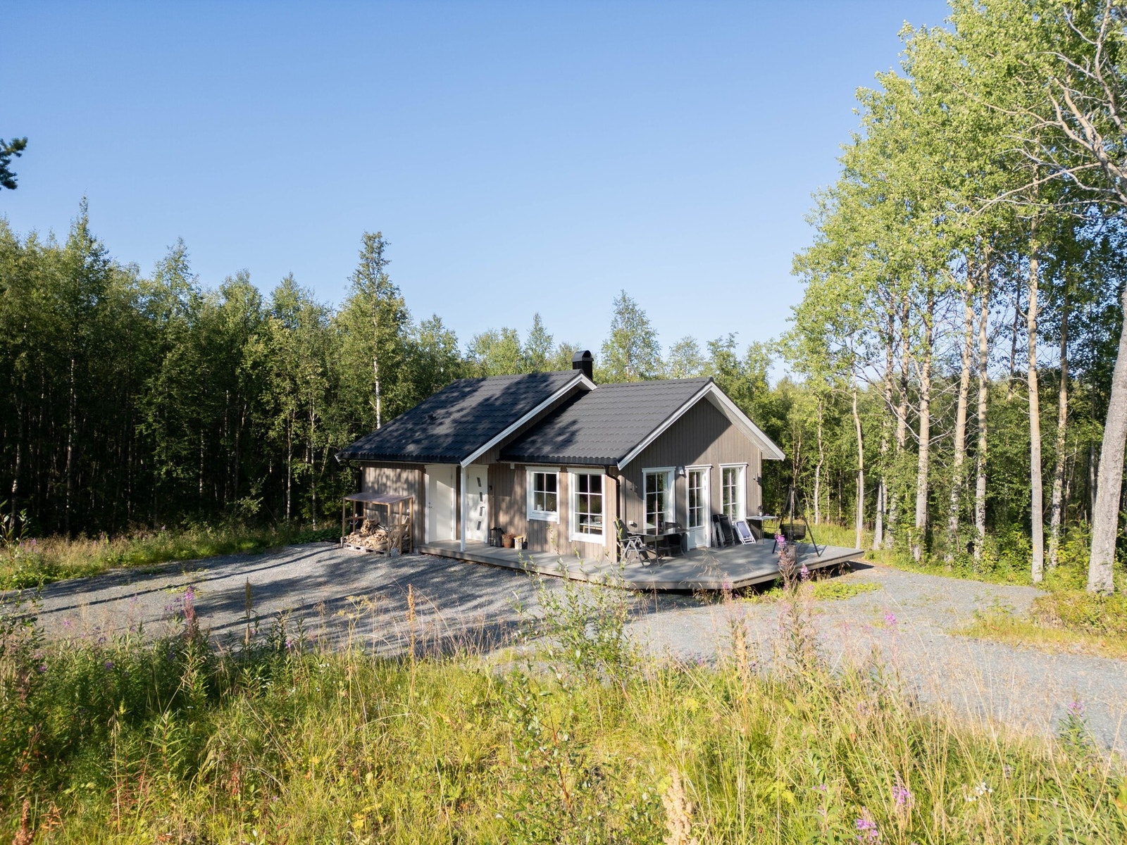 Velkommen til Brattliveien 118 - En flott og relativt ny fritidsbolig på Rambergneset på Brattli Galleribilde