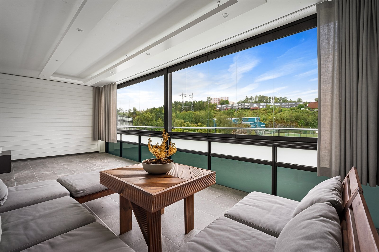 Eiendomsmegler Vest v/ Anja Jaf har gleden av å presentere Lyngfaret 72B! Galleribilde