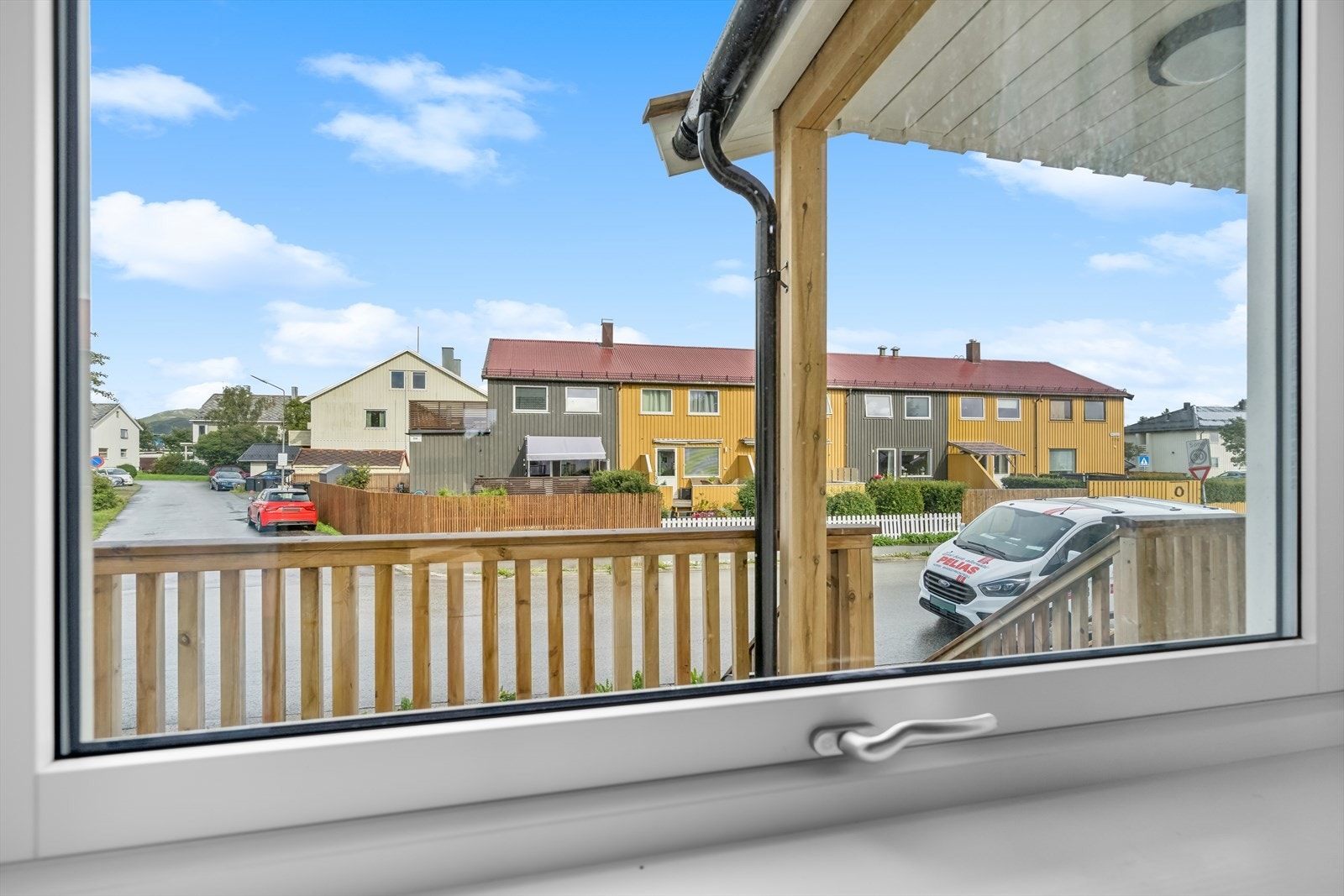 Utsikt fra kjøkken. Galleribilde