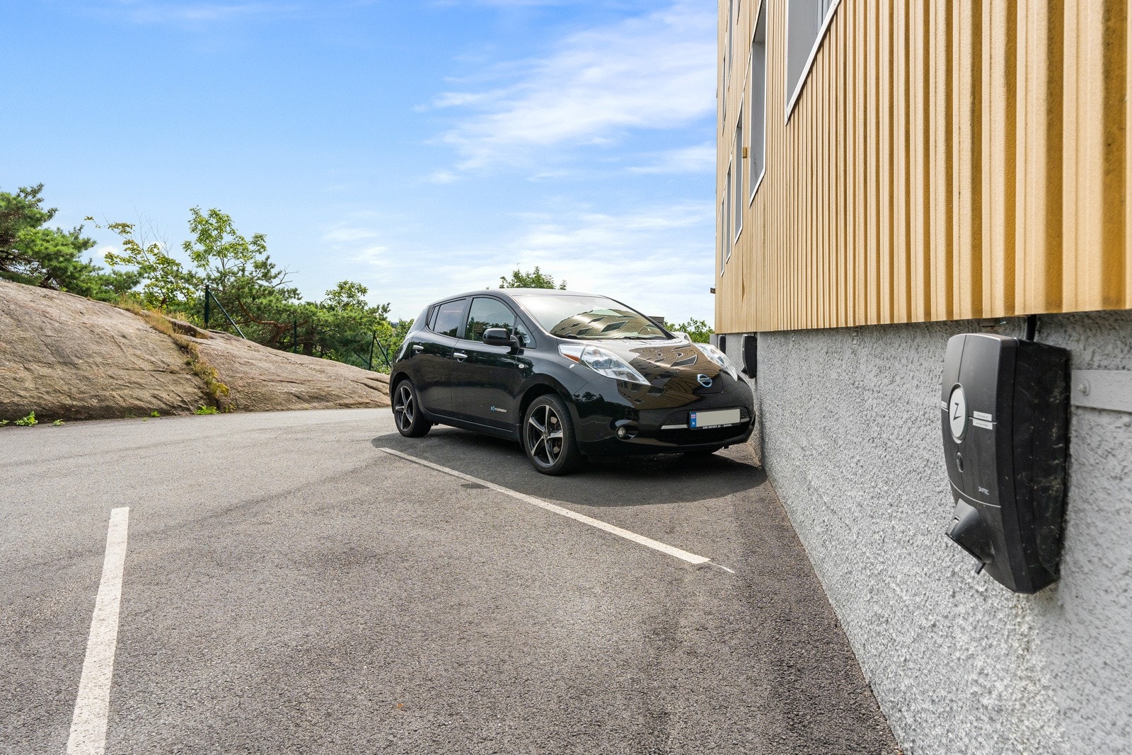- Mulighet for lading av elbil via felles ladeanlegg - Galleribilde