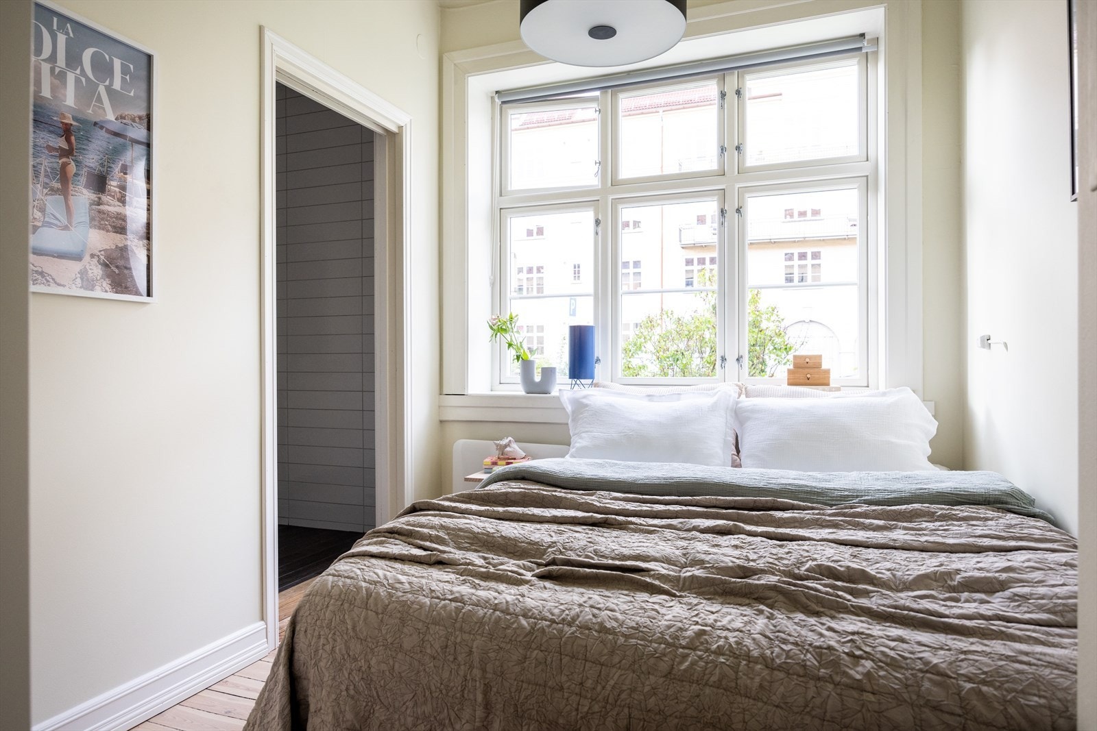 - Romslig soverom - Galleribilde