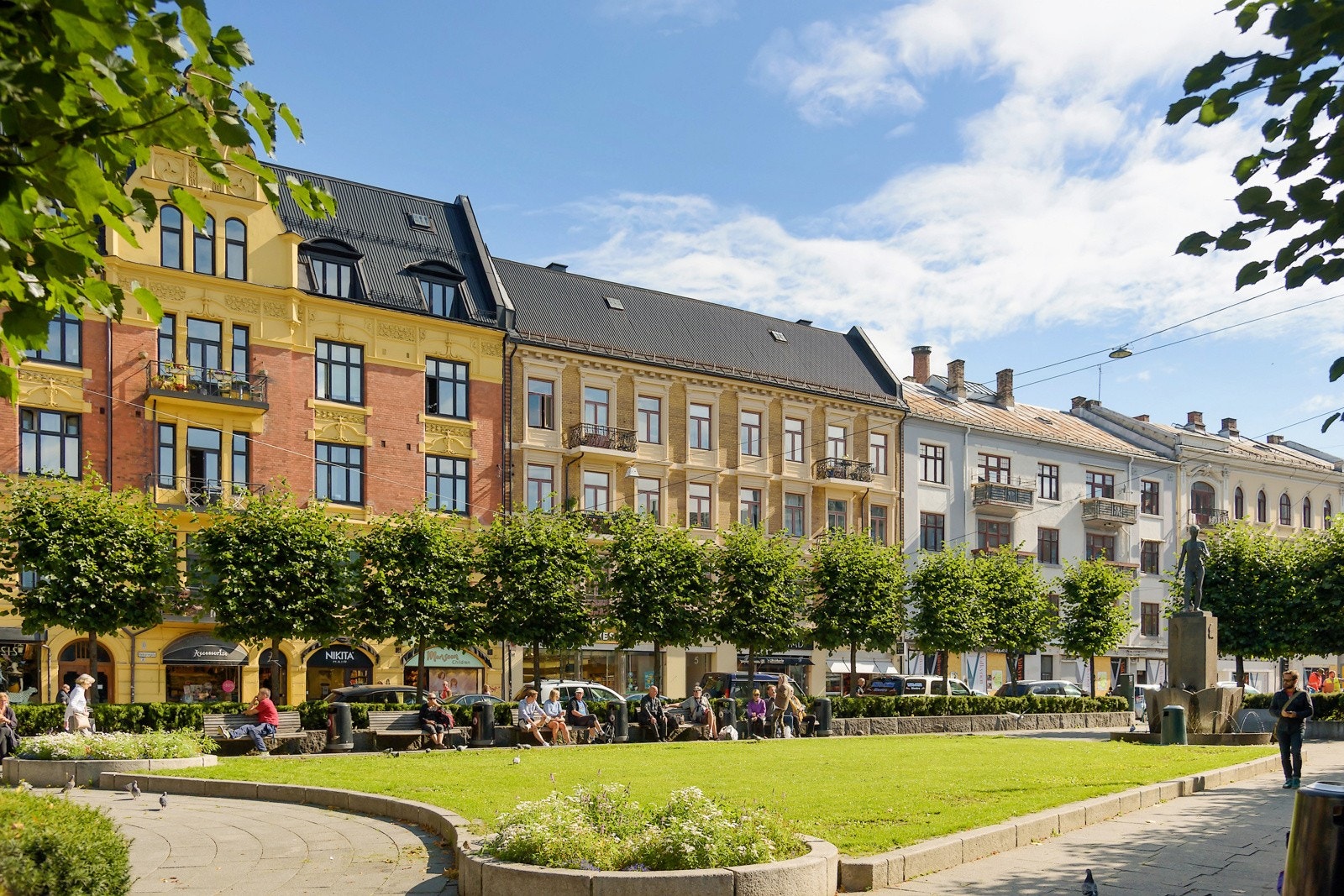 Bogstadveien og nye Valkyrien senter i umiddelbar gangavstand. Galleribilde