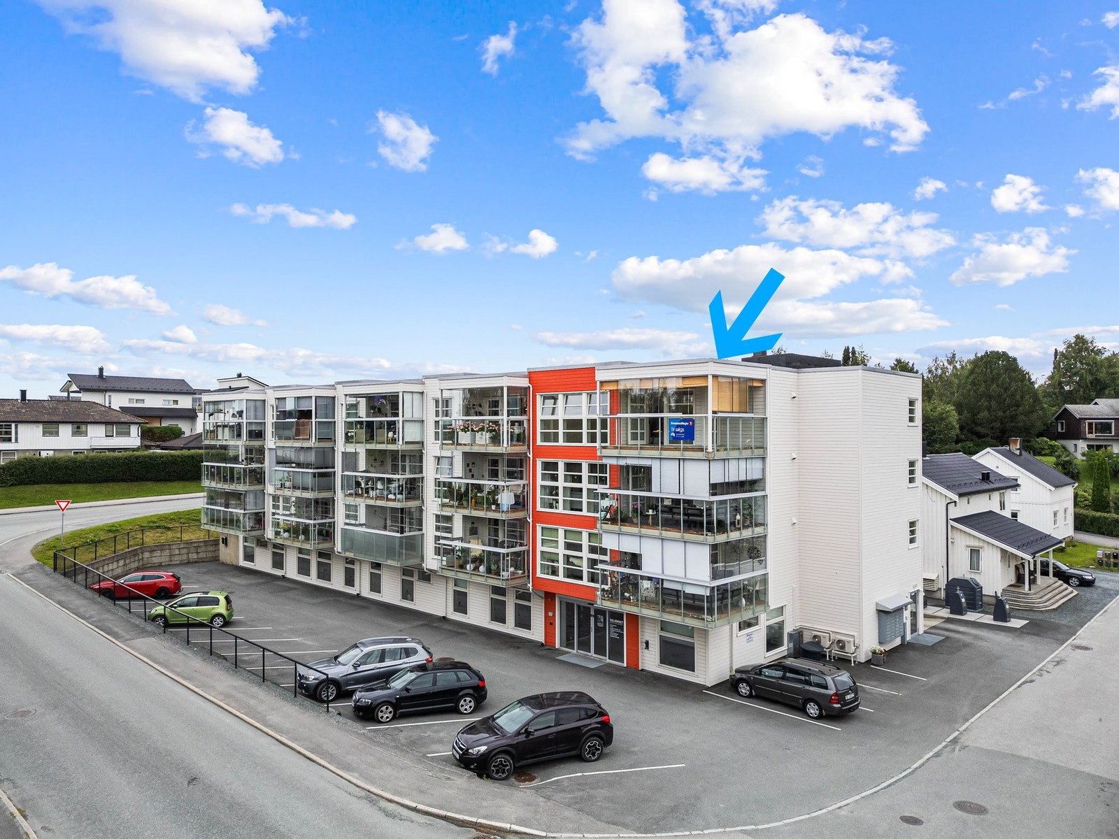 Velkommen til Nordåkeren 4 K, presentert av EiendomsMegler 1 v/Odd Bremnes Galleribilde