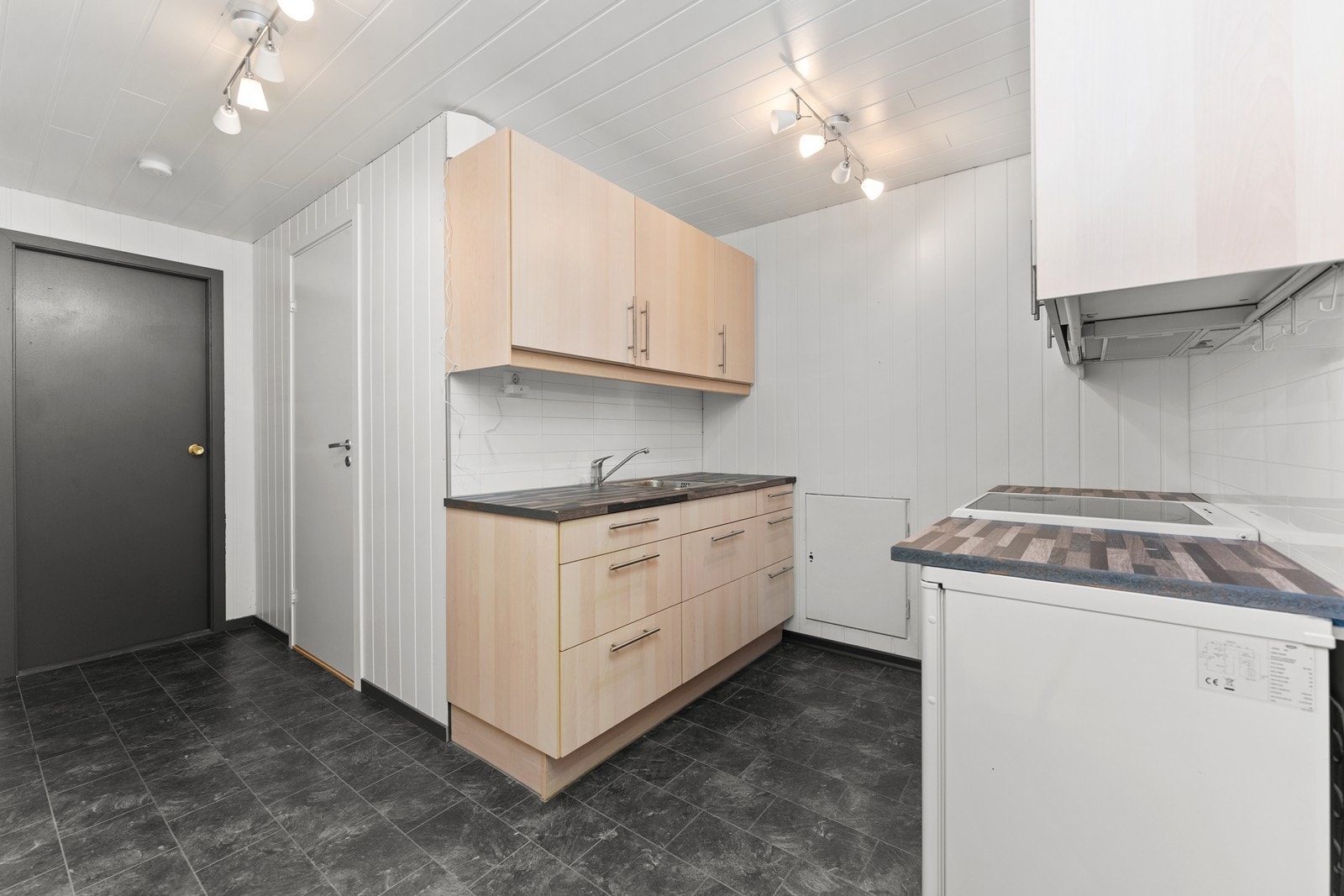 Kjøkken tilhørende hoveddelen. Galleribilde