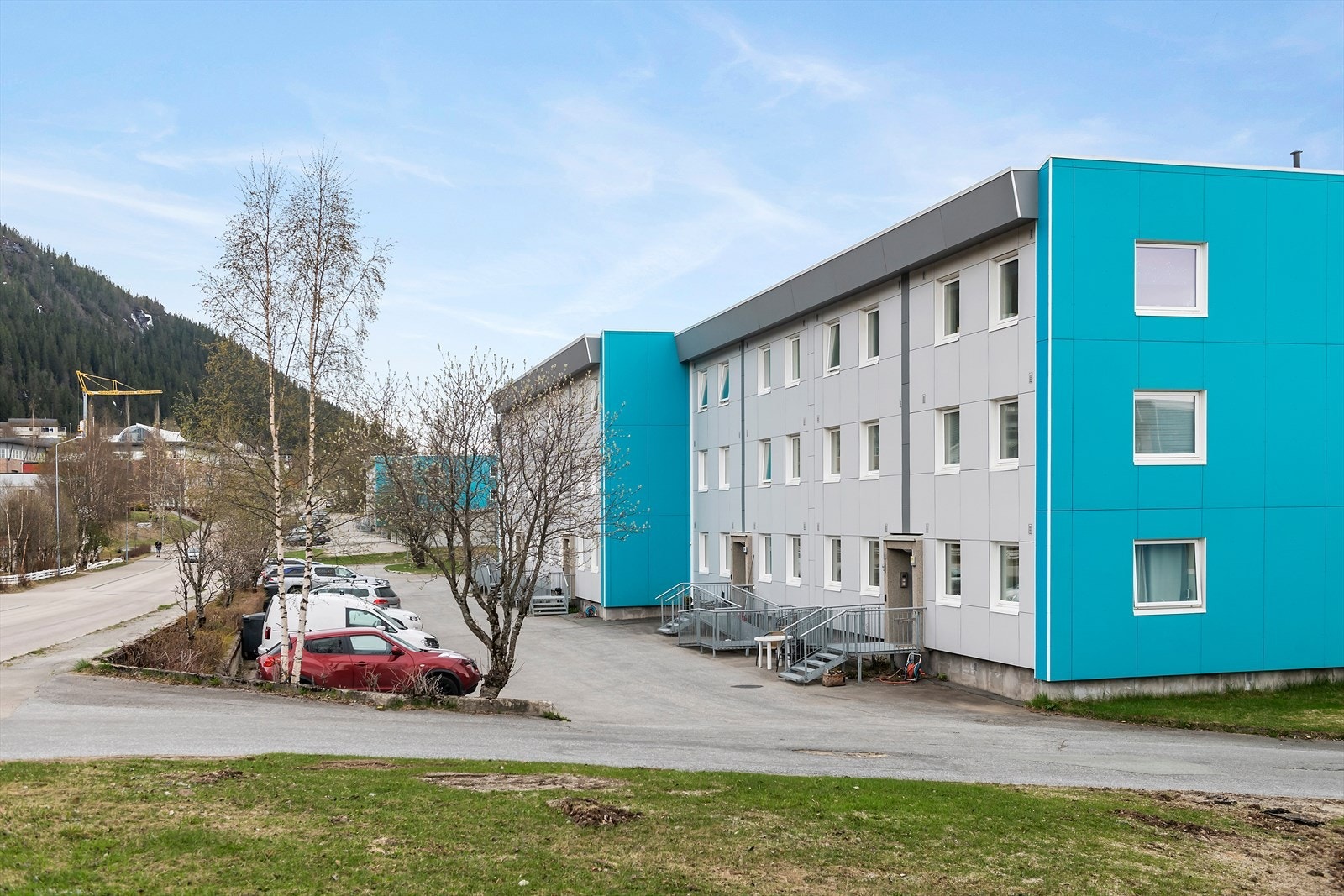 Her kan du bli en del av et trivelig og veldrevent borettslag hvor "alt" er inkludert i de månedlige felleskostnadene. Galleribilde