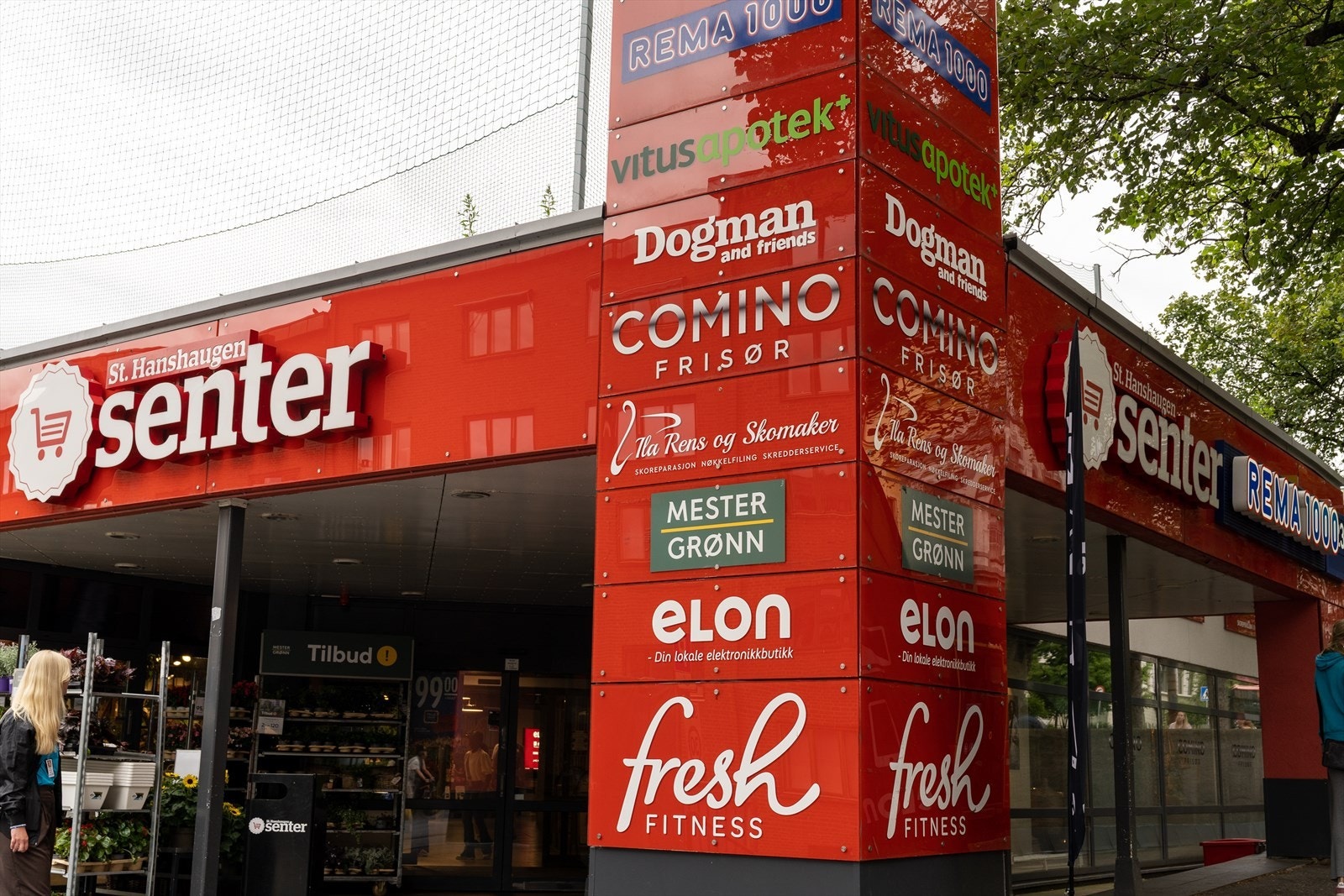 St. Hanshaugen senter ligger kort unna boligen og har bl.a. matbutikk, apotek, treningssenter m.m. Galleribilde