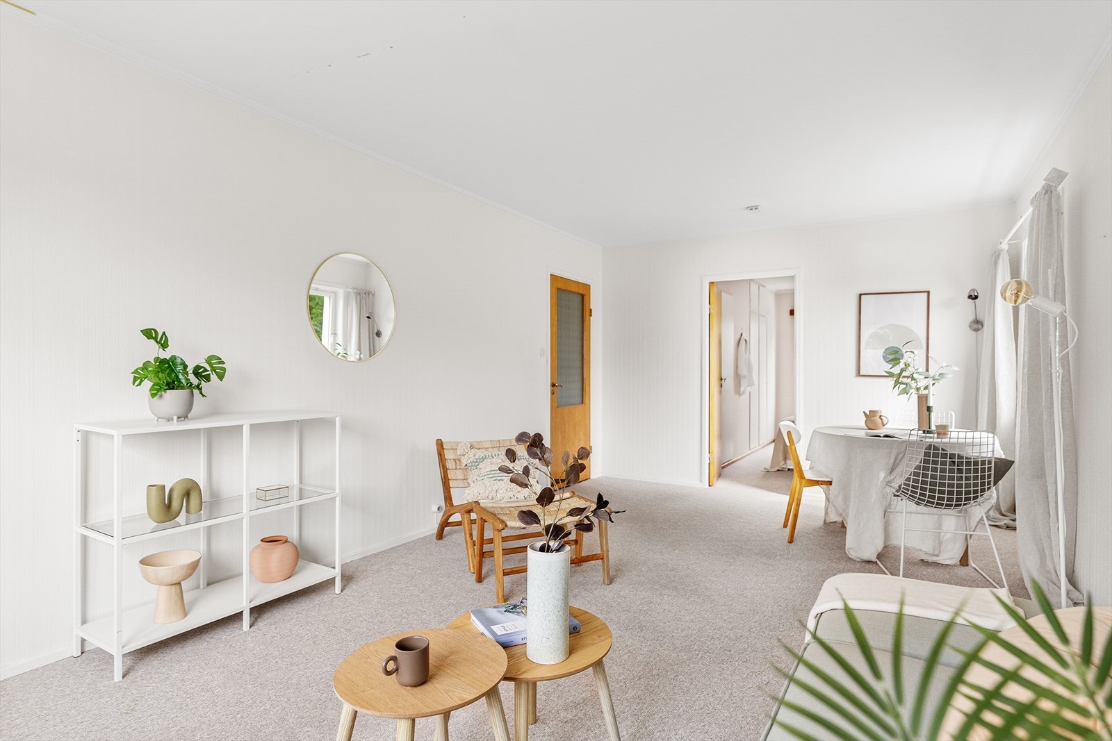 Leiligheten har helt grei standard, her kan man fint flytte inn, men noen vil nok likevel dra i gang litt oppussing for å oppnå dagens standard. For den drevne er dette helt perfekt. Galleribilde