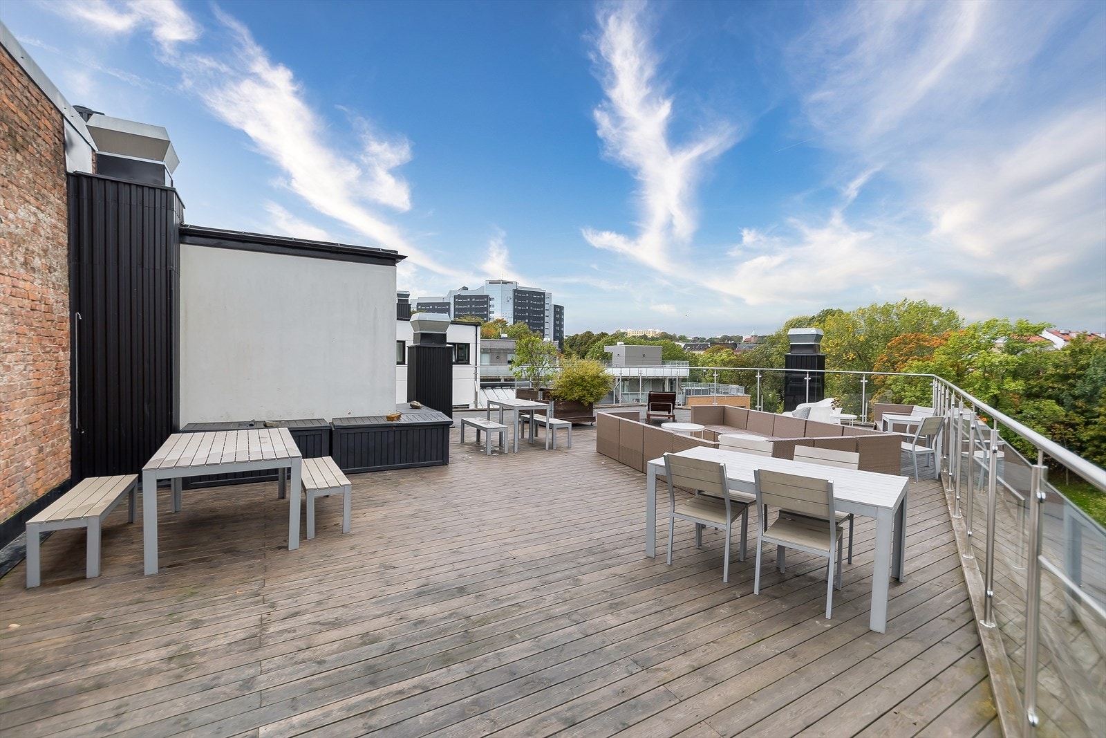 Takterrassen deles med nabogården, Nedre Vaskegang 4. Galleribilde