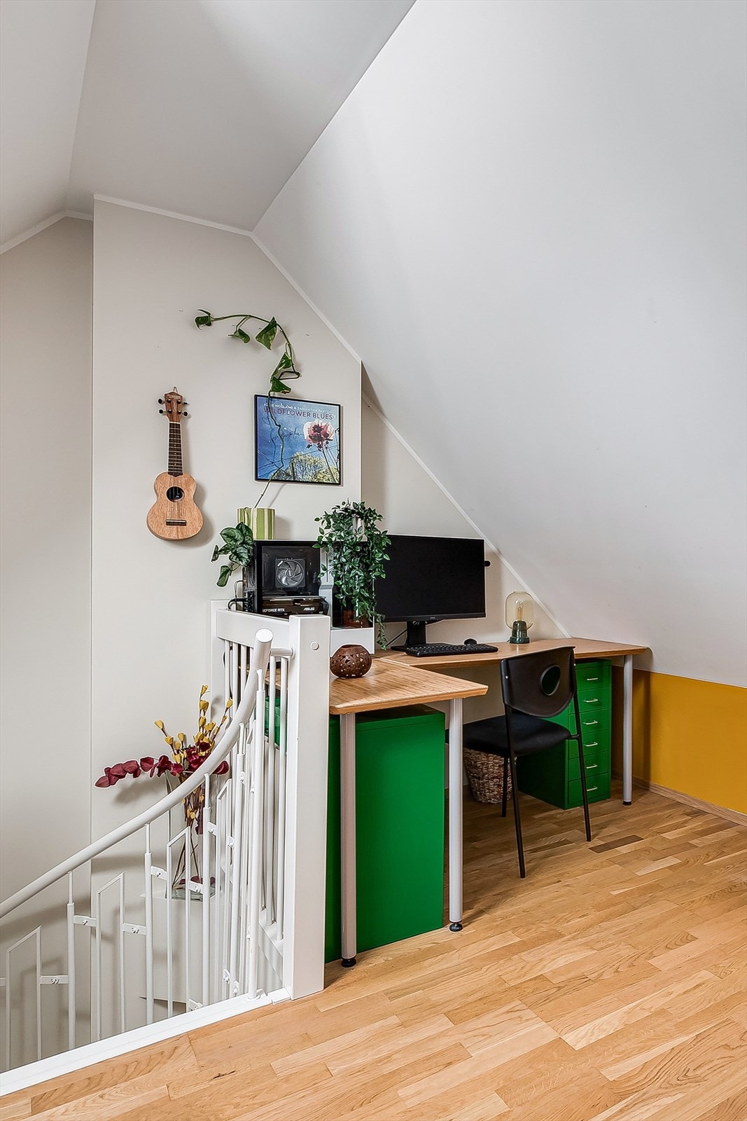 I hjørnet finner du egen hjemmekontorløsning. Galleribilde