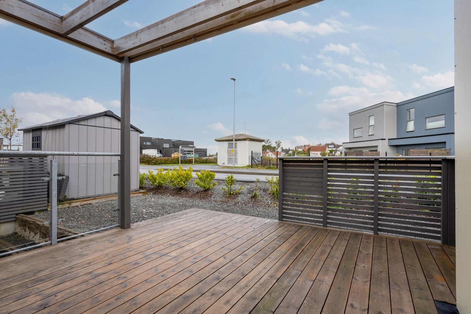 Fint terrasse med kveldsol Galleribilde