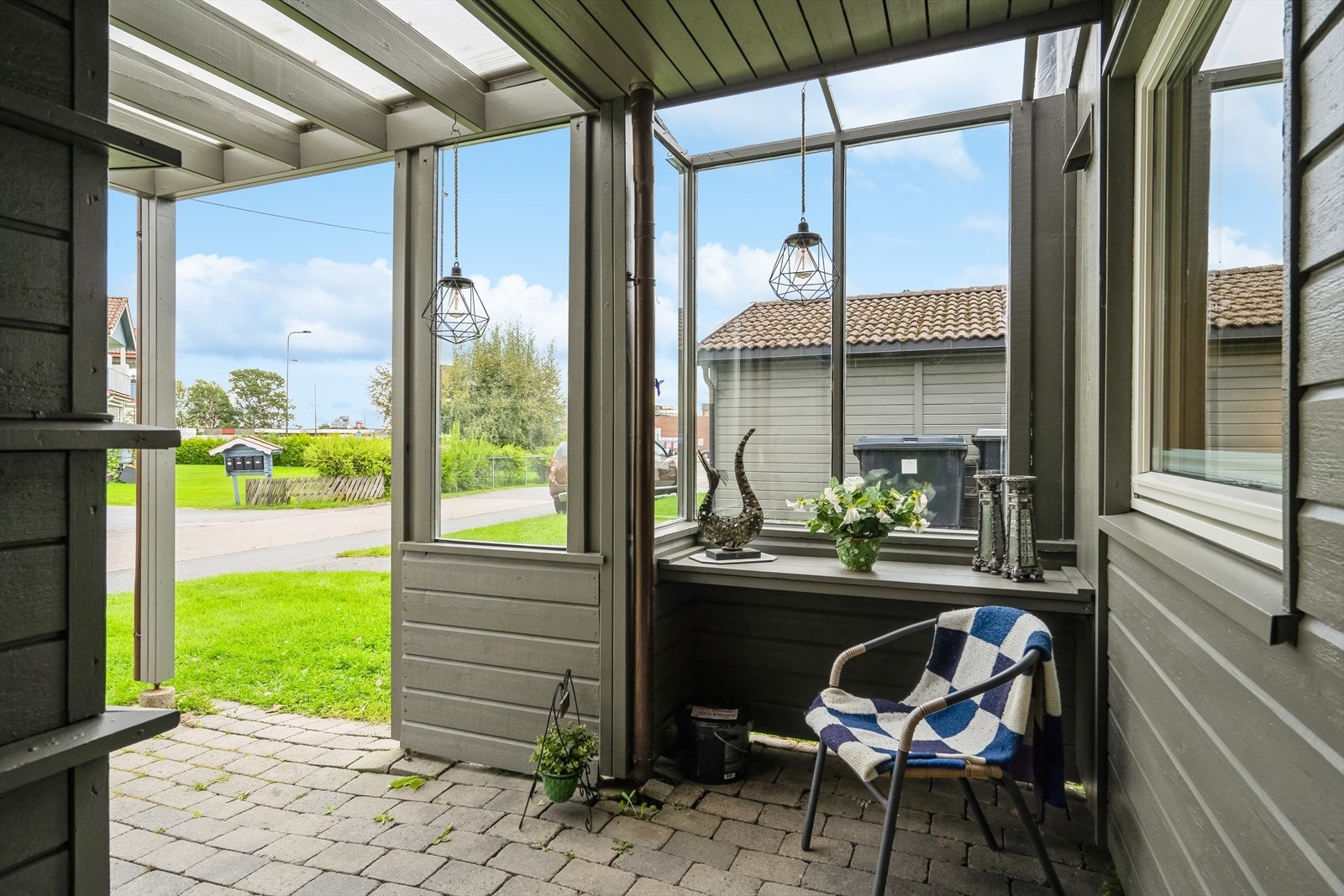 Ved inngangspartiet Galleribilde